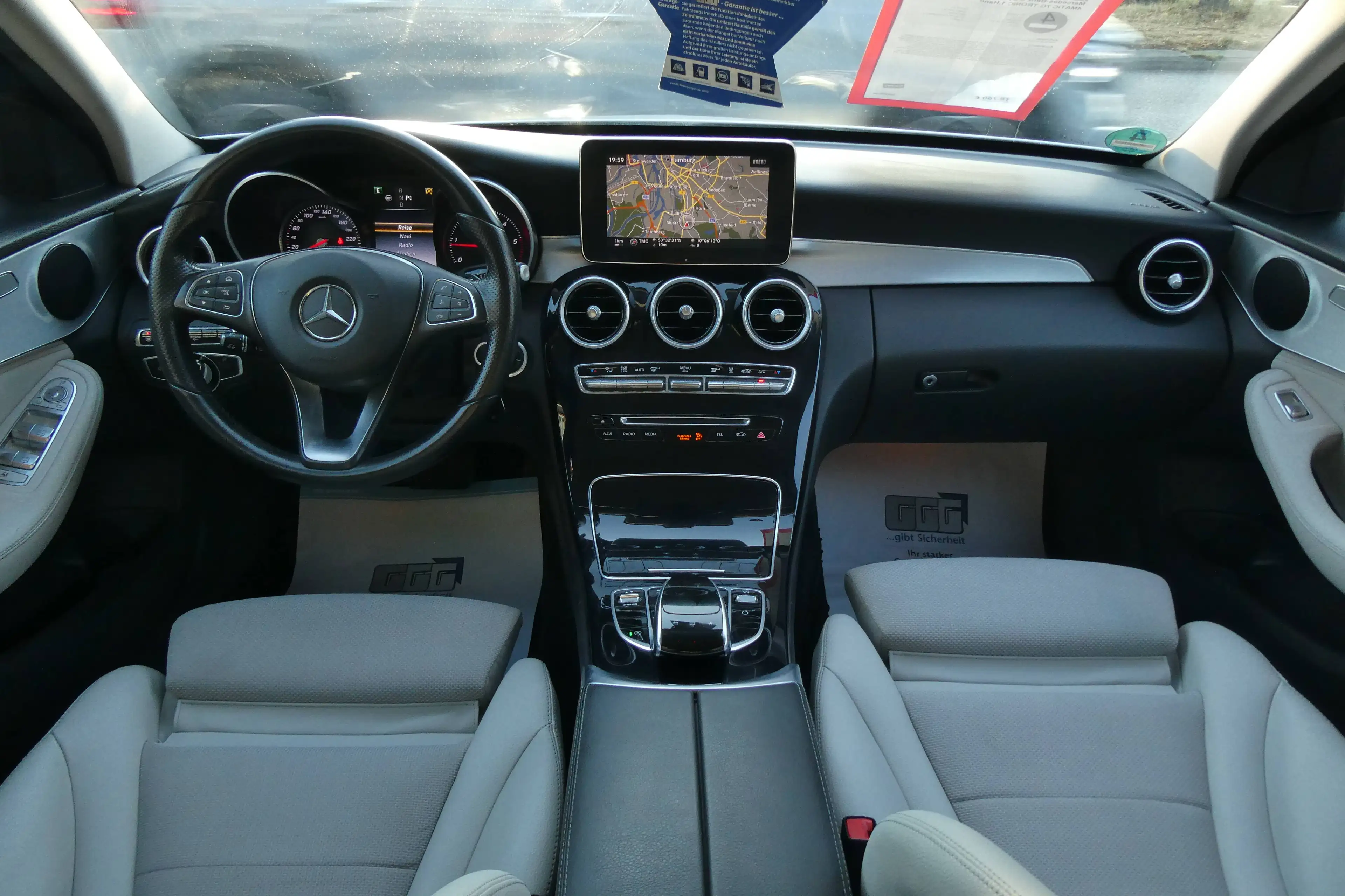 Mercedes-Benz C 250 C 250 d 4Matic T 9G-TRONIC Avantgarde — photo 11