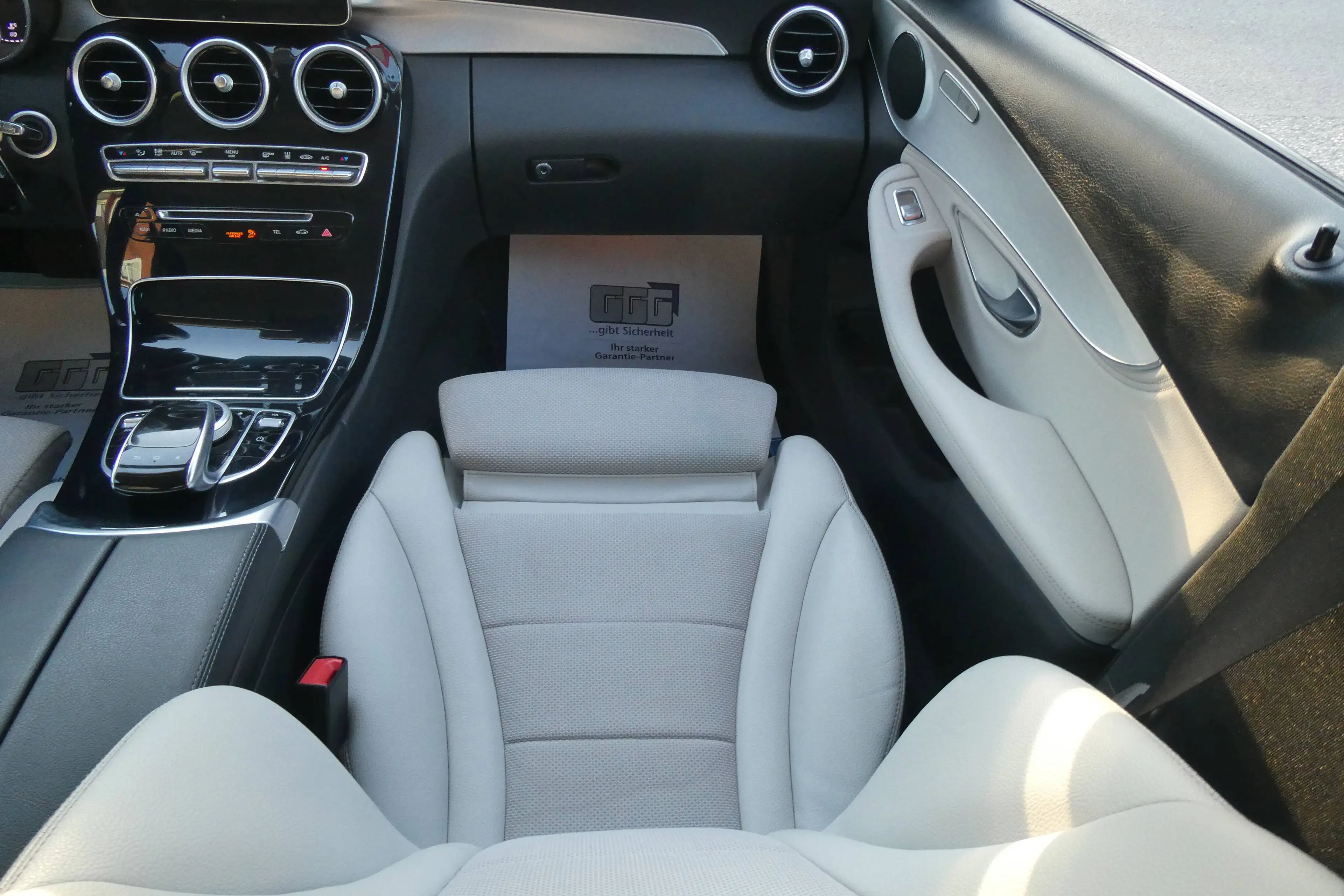 Mercedes-Benz C 250 C 250 d 4Matic T 9G-TRONIC Avantgarde — photo 13