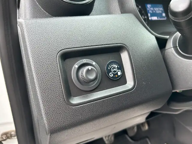 Dacia Duster view 13