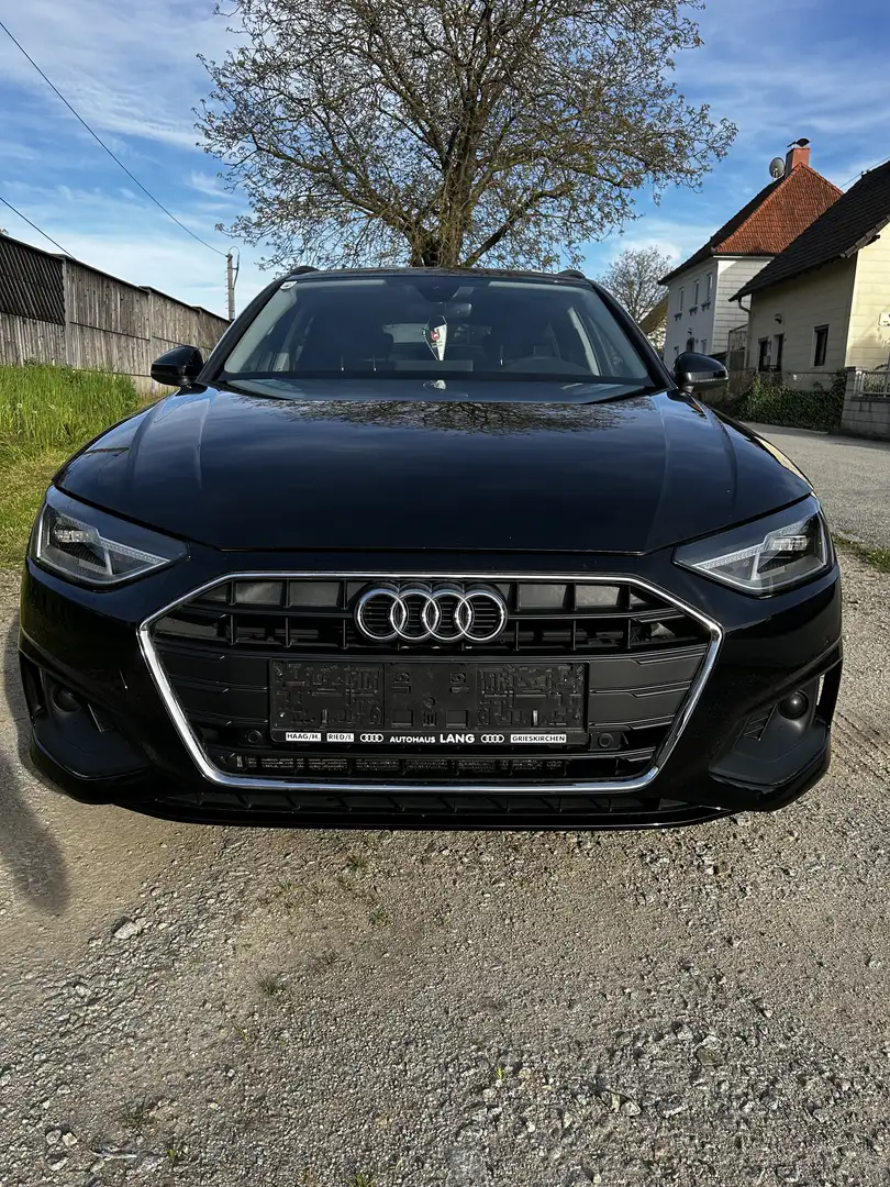 Audi A4 Avant 35 TDI S-line S-tronic - 1