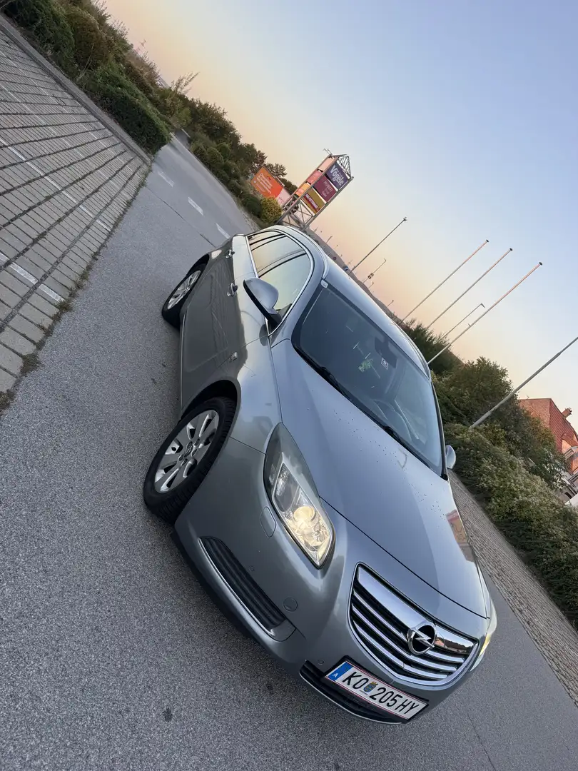 Opel Insignia 2.0 CDTI Sports Tourer Automatik Selection Grau - 2