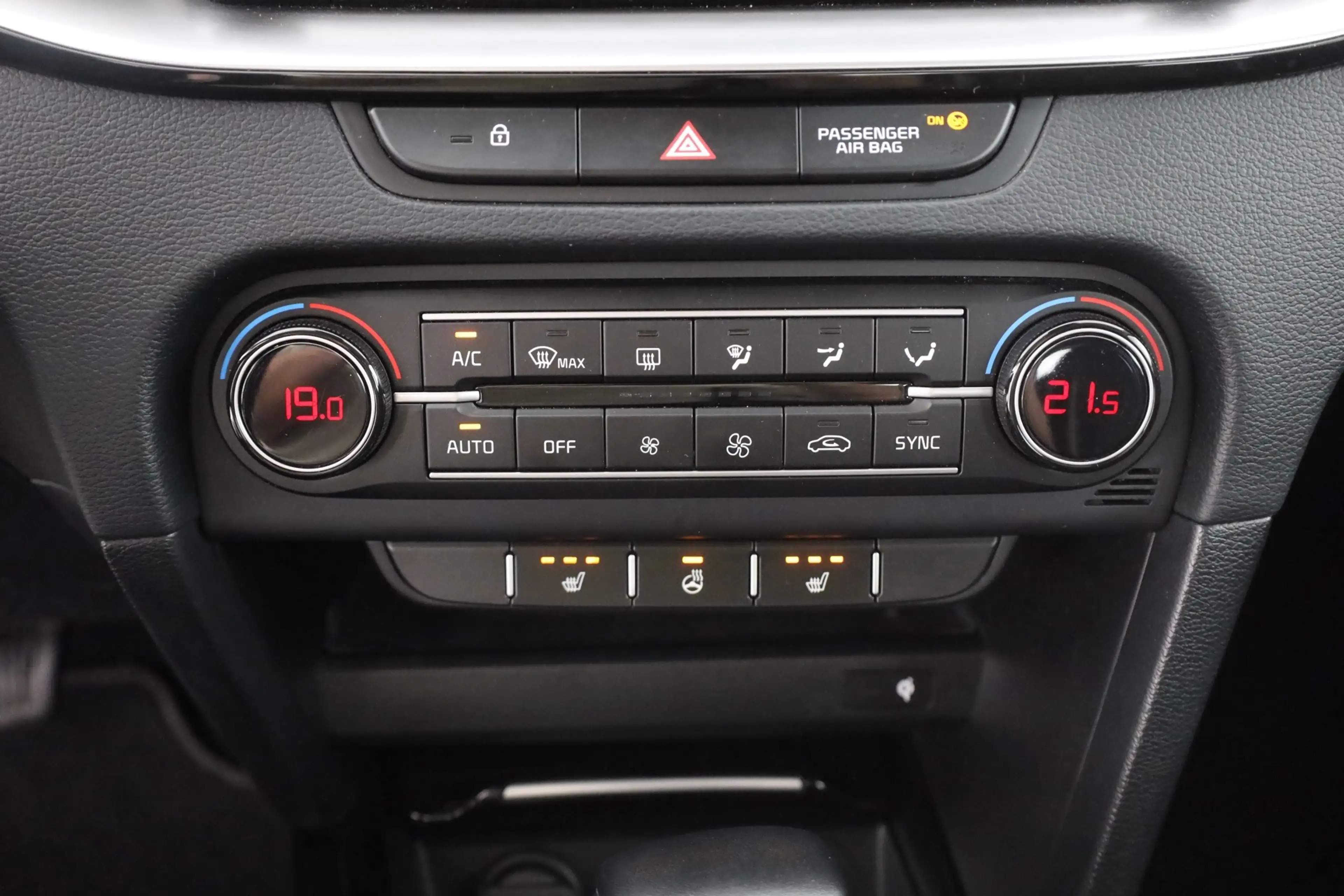 Kia Ceed / cee'd Ceed 1.5 T-GDI Spirit LED Navi Kamera ACC PDC — photo 12