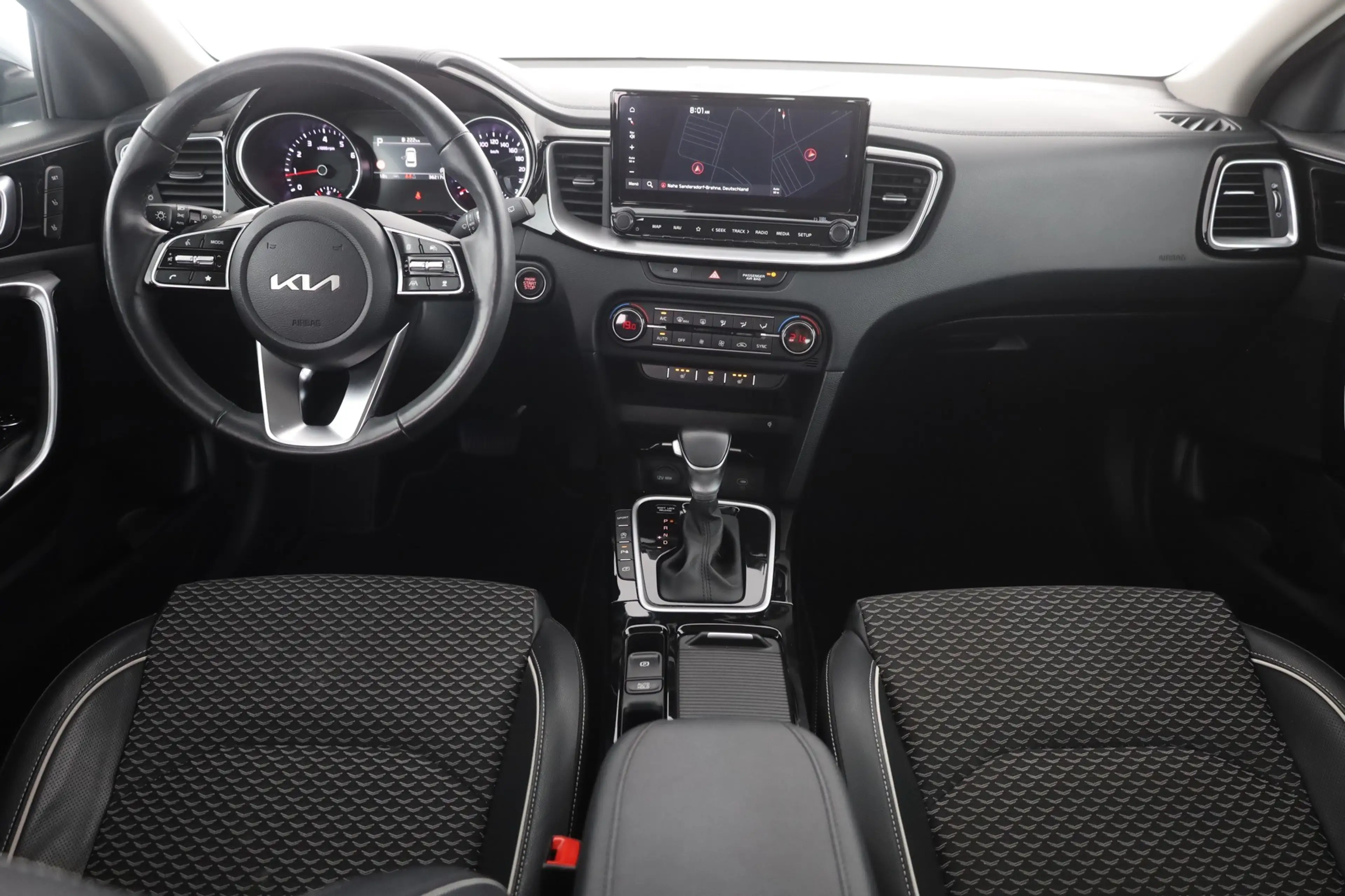 Kia Ceed / cee'd Ceed 1.5 T-GDI Spirit LED Navi Kamera ACC PDC — photo 9
