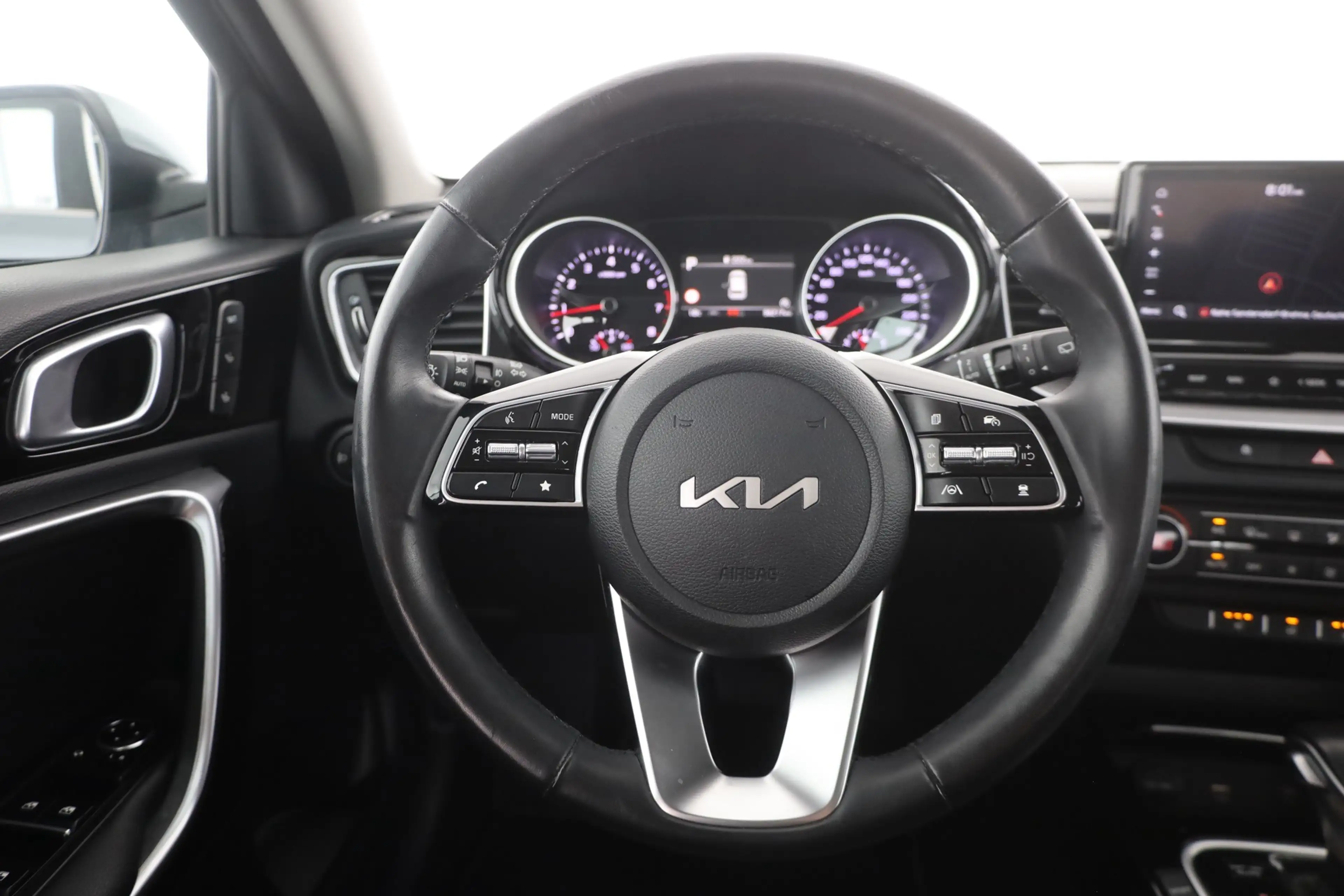 Kia Ceed / cee'd Ceed 1.5 T-GDI Spirit LED Navi Kamera ACC PDC — photo 14