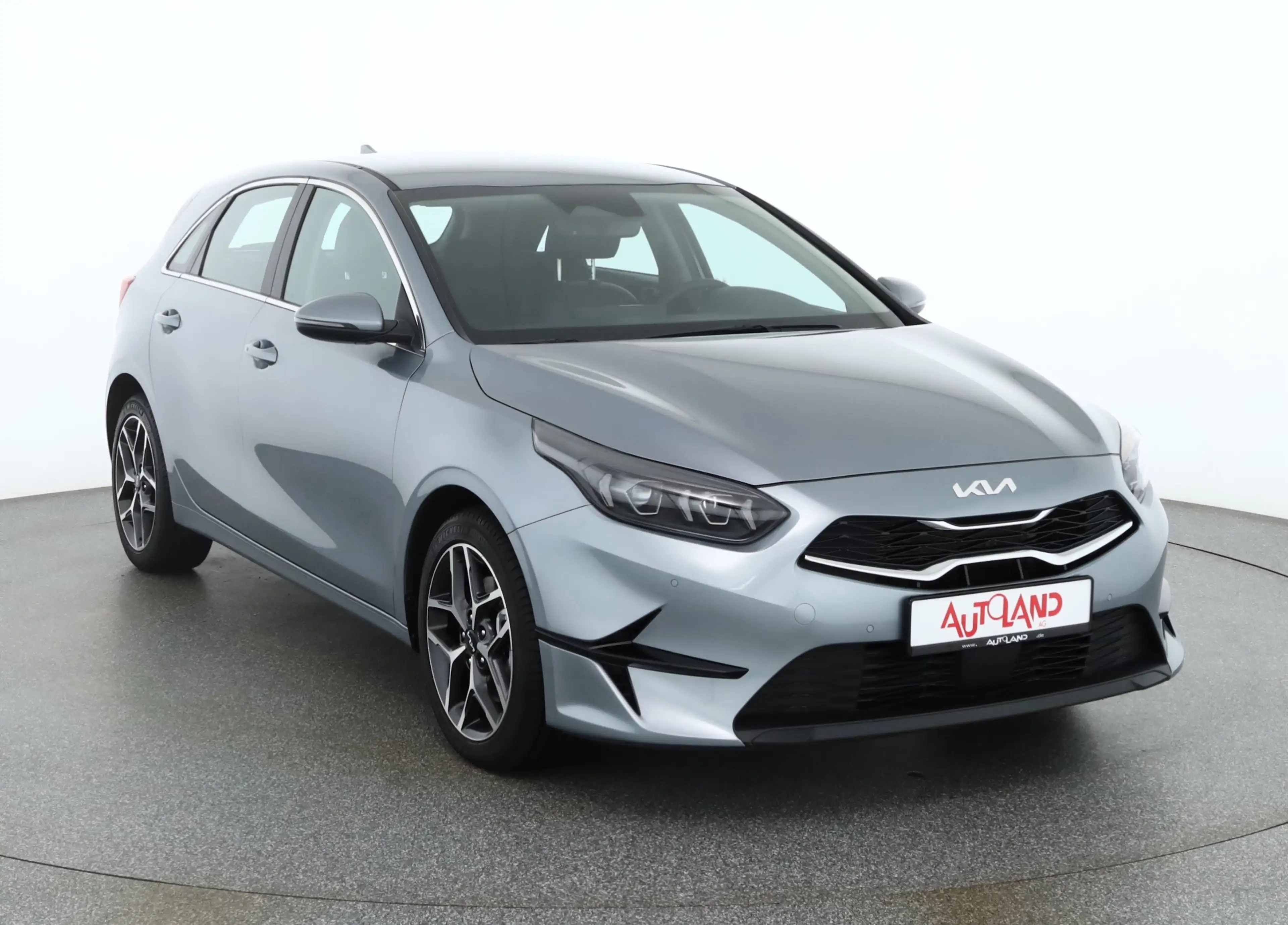 Kia Ceed / cee'd Ceed 1.5 T-GDI Spirit LED Navi Kamera ACC PDC — photo 7