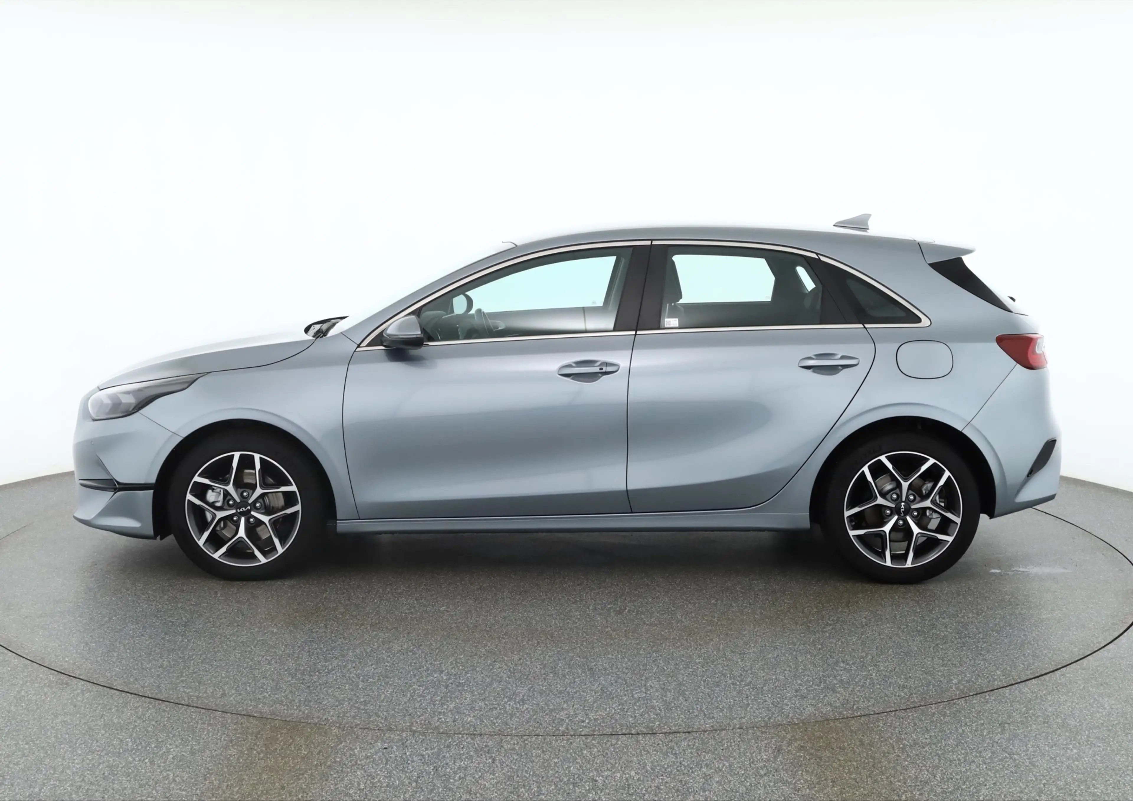 Kia Ceed / cee'd Ceed 1.5 T-GDI Spirit LED Navi Kamera ACC PDC — photo 2