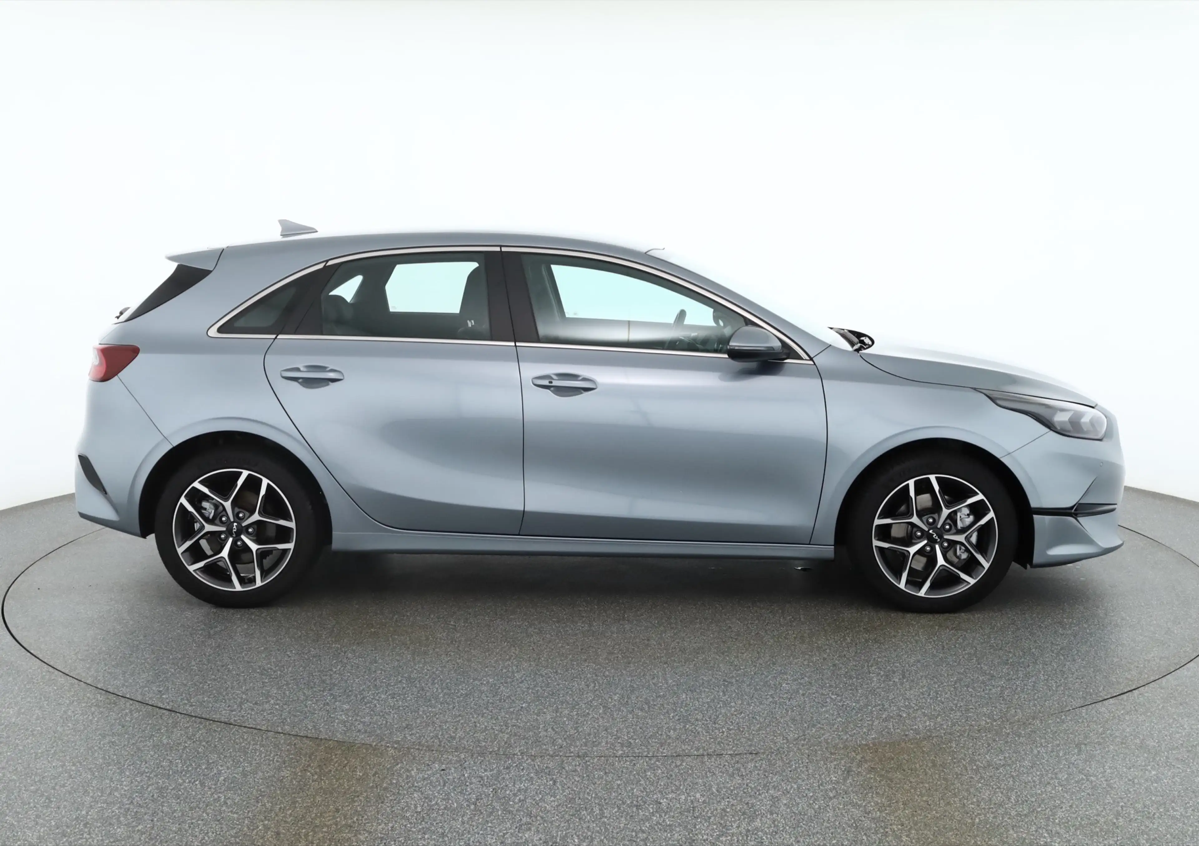 Kia Ceed / cee'd Ceed 1.5 T-GDI Spirit LED Navi Kamera ACC PDC — photo 6