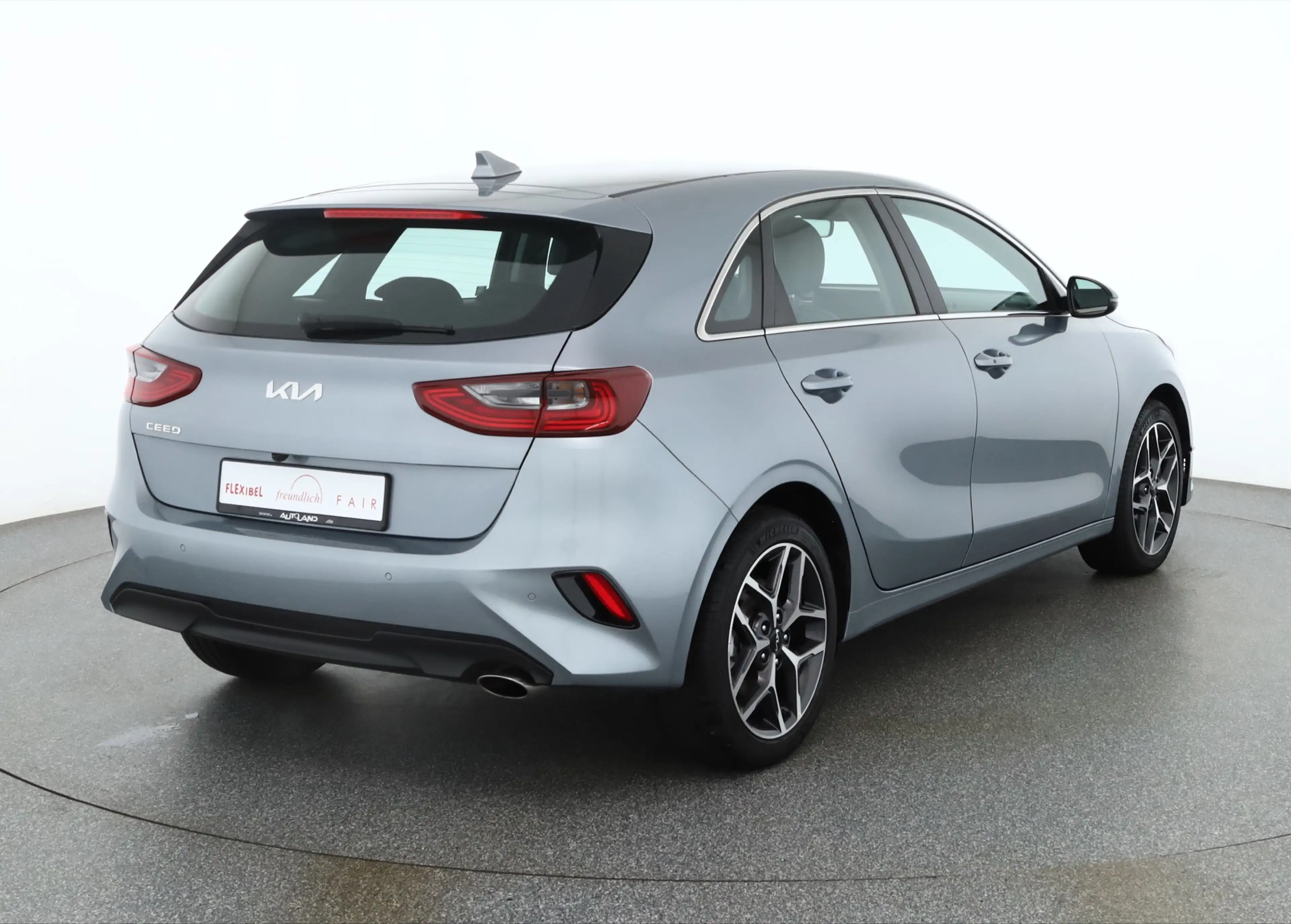 Kia Ceed / cee'd Ceed 1.5 T-GDI Spirit LED Navi Kamera ACC PDC — photo 5
