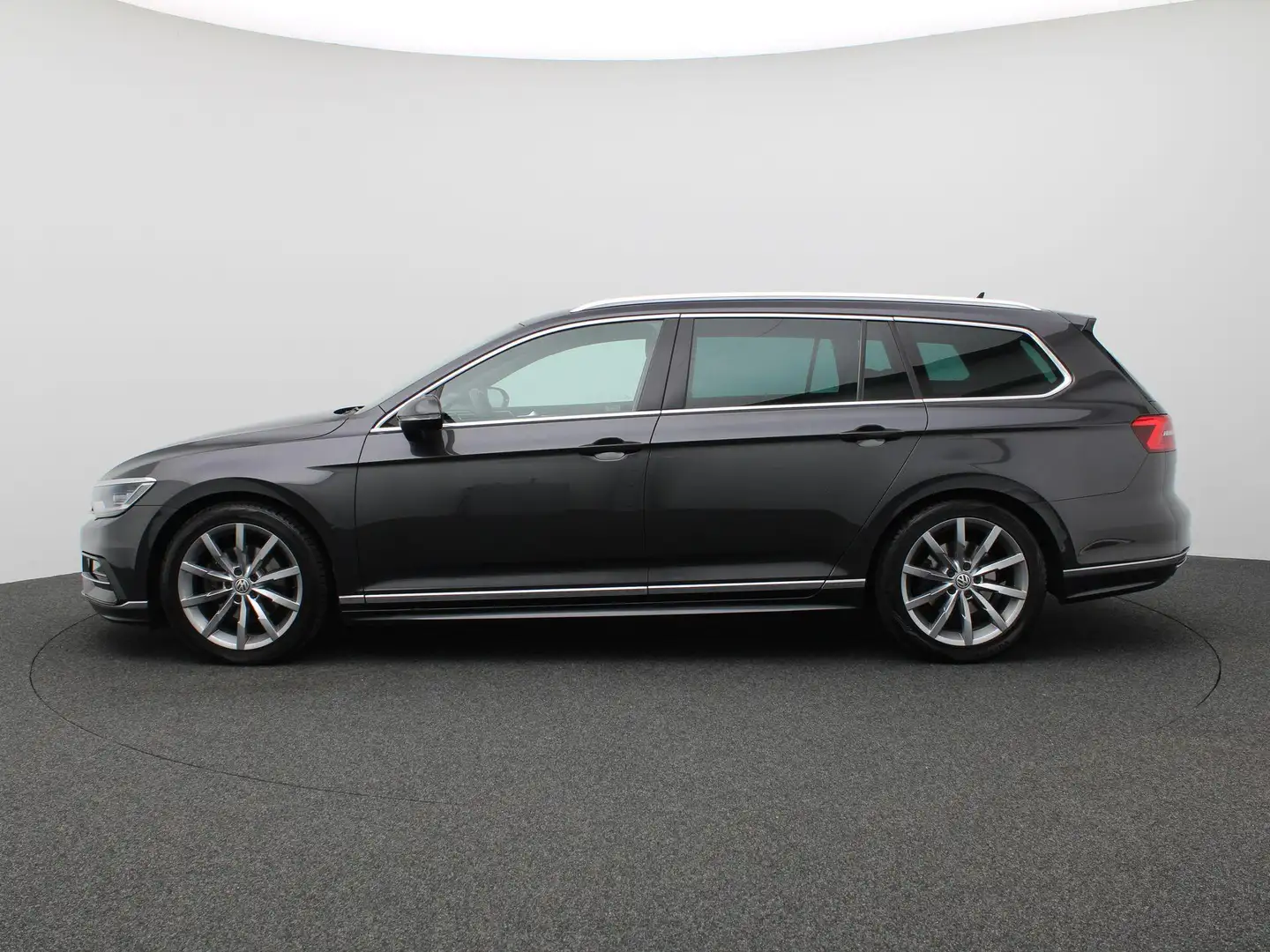 Volkswagen Passat Variant 1.4 TSI ACT Highline Business R 150PK DSG Virtual Grau - 2