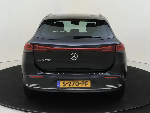 Mercedes-Benz EQA view 7