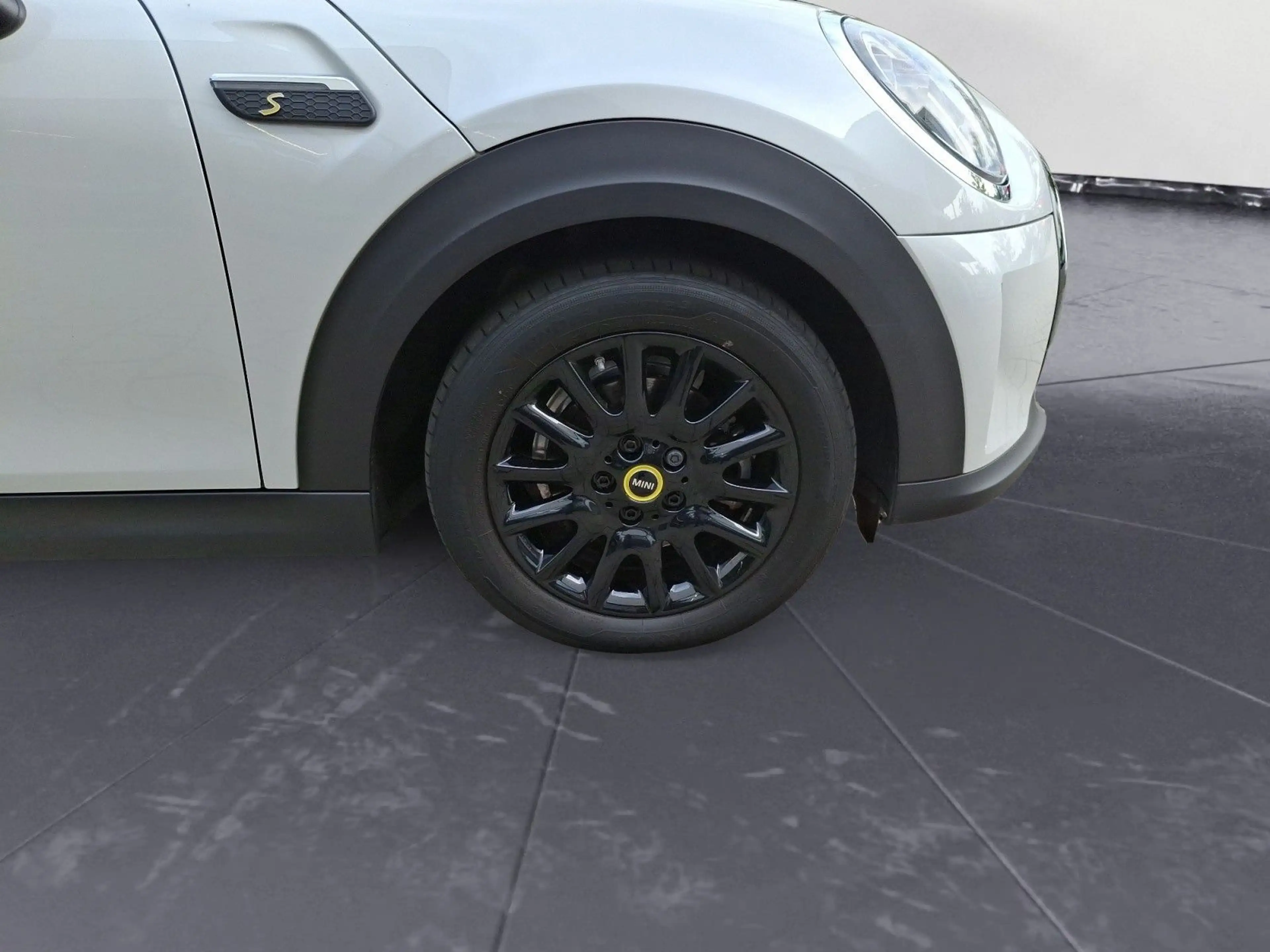 MINI Cooper SE . Classic Trim Klimaaut. Sportsitze PDC — photo 9