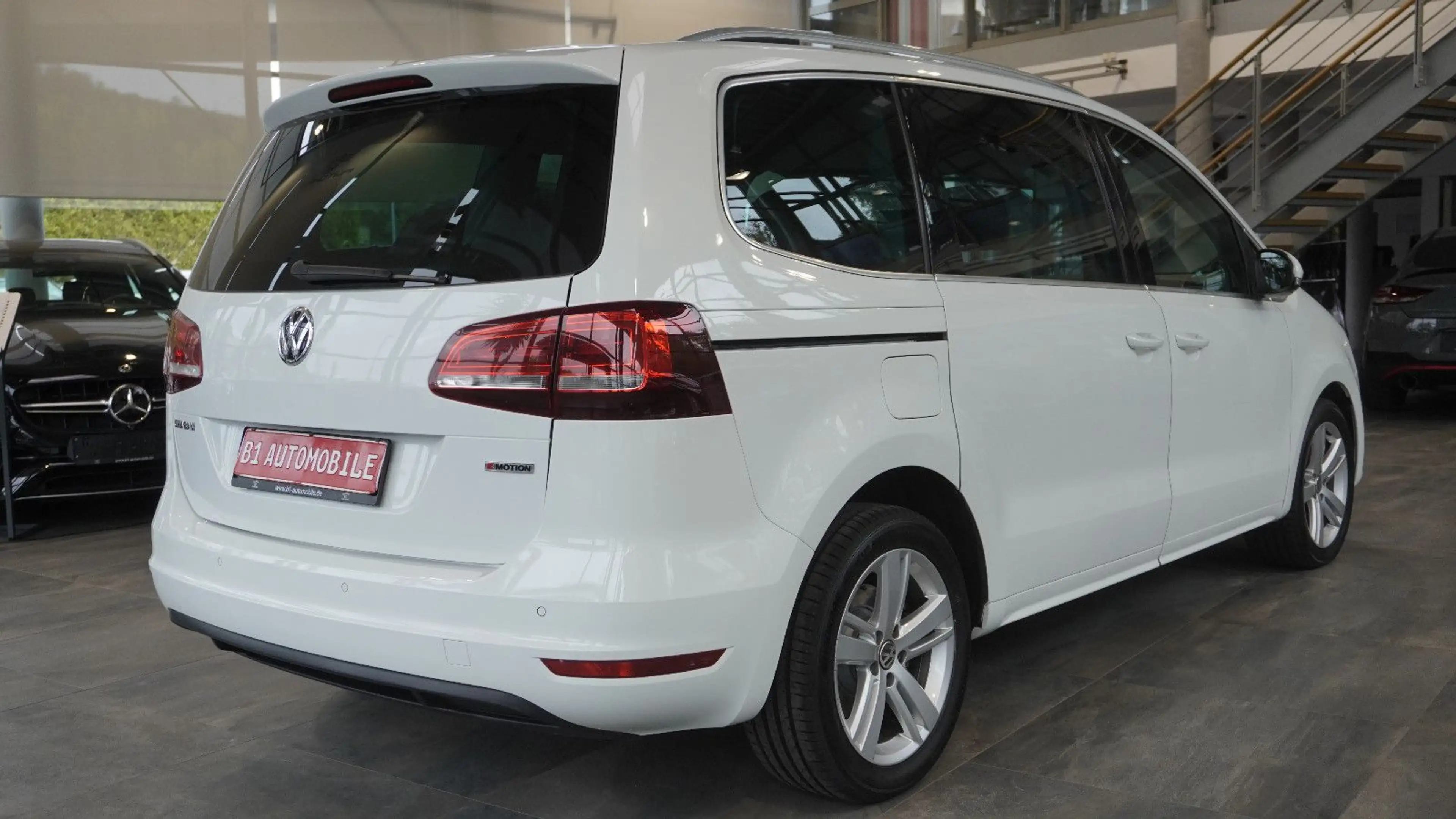 Volkswagen Sharan Highline BMT 4M*ACC*APP-CONECT*BI-XENON*7 — photo 5