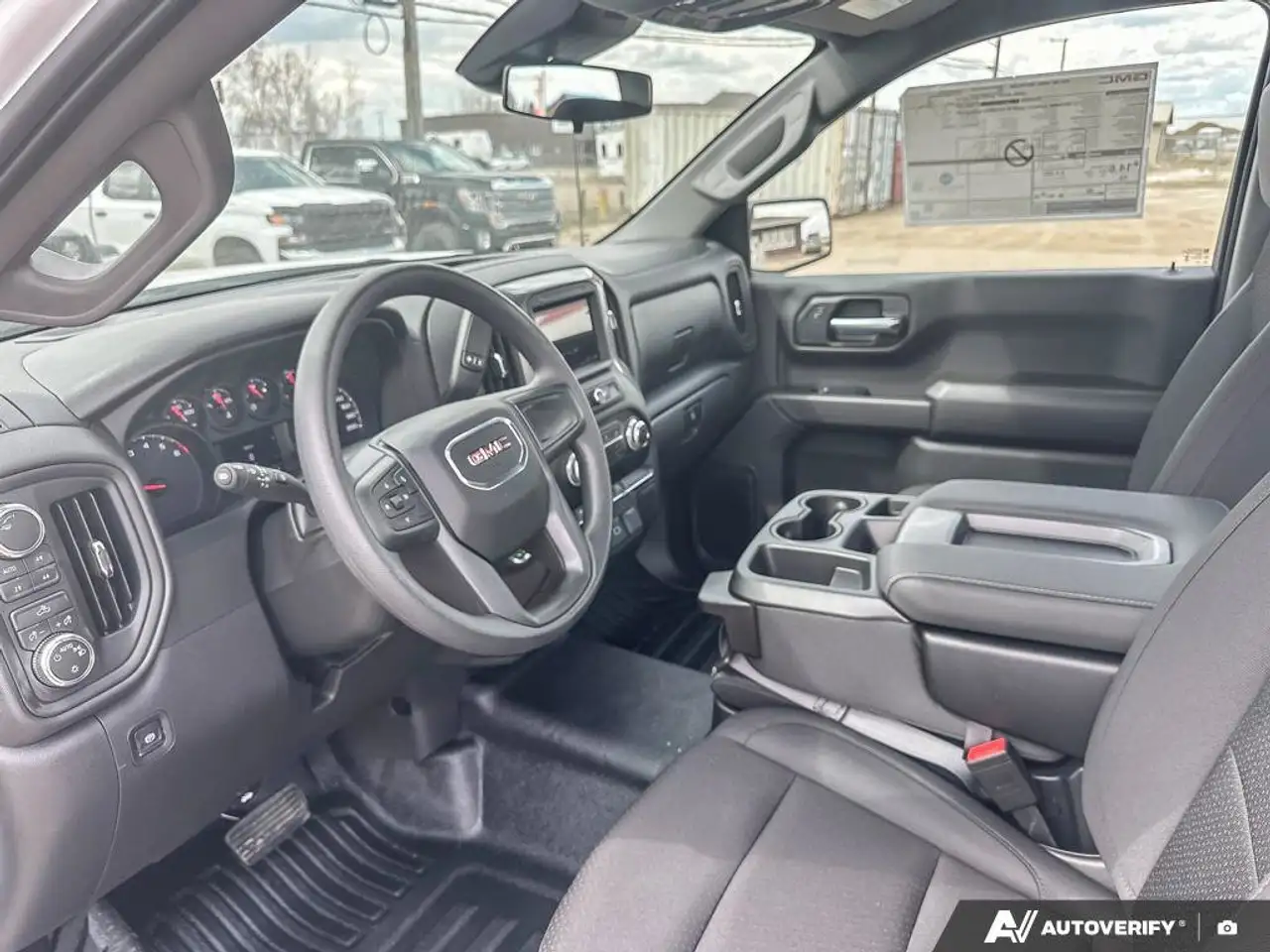 GMC Sierra 1500 снимка GMC Sierra 1500