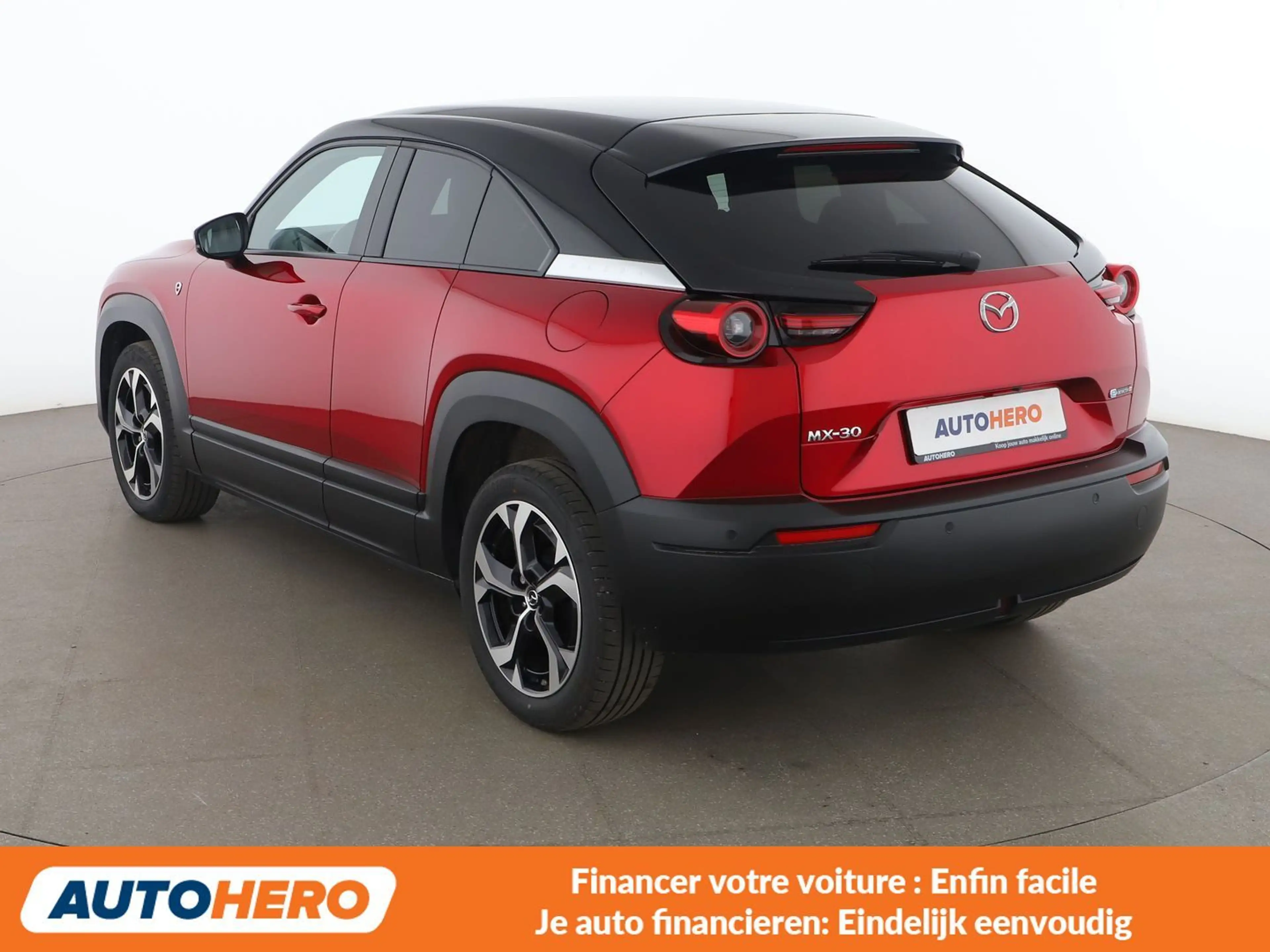 Mazda MX-30 electric drive 125 kW Makoto R-EV — photo 4