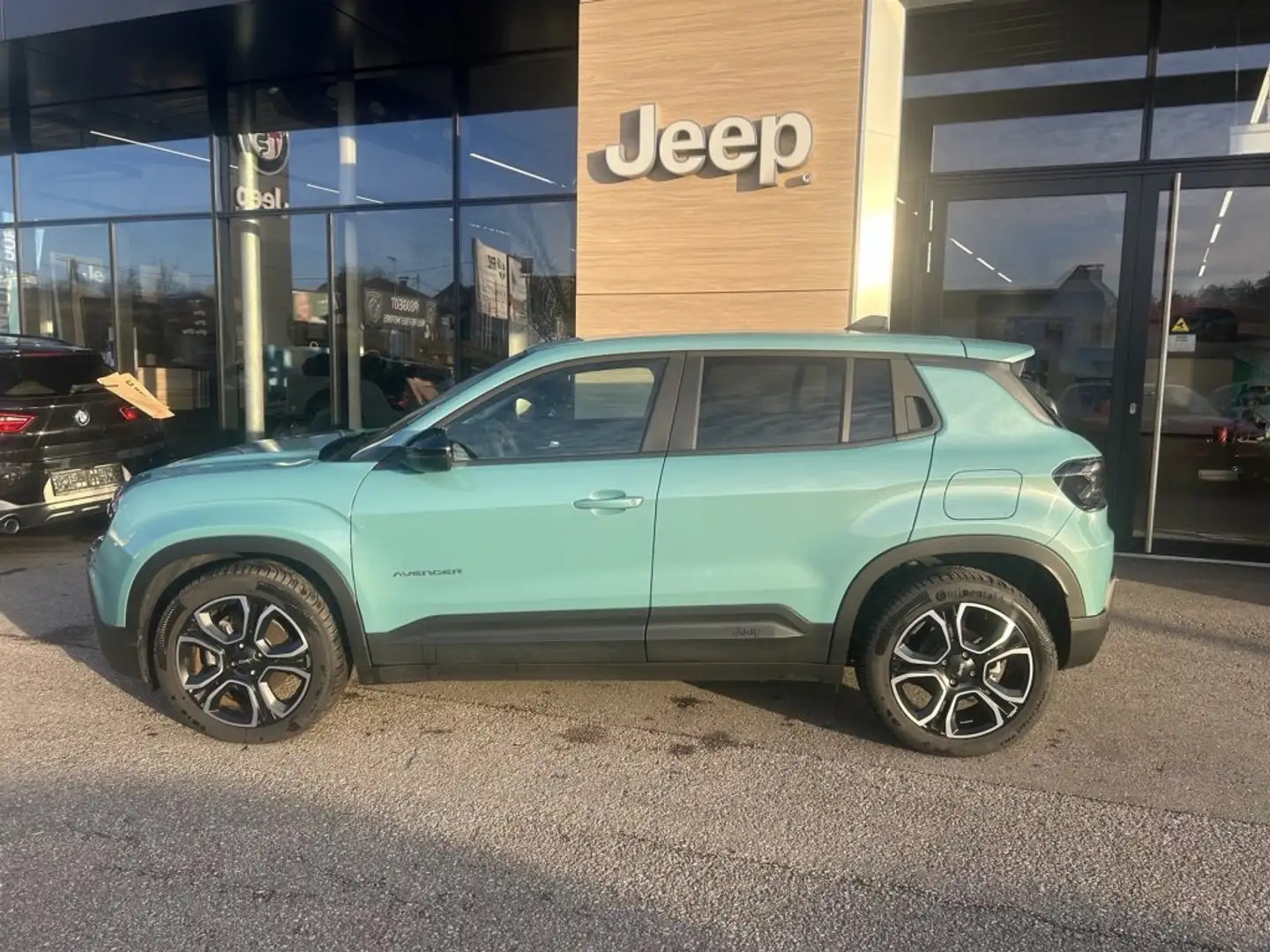 Jeep Avenger BEV 54kWh Altitude Blau - 2