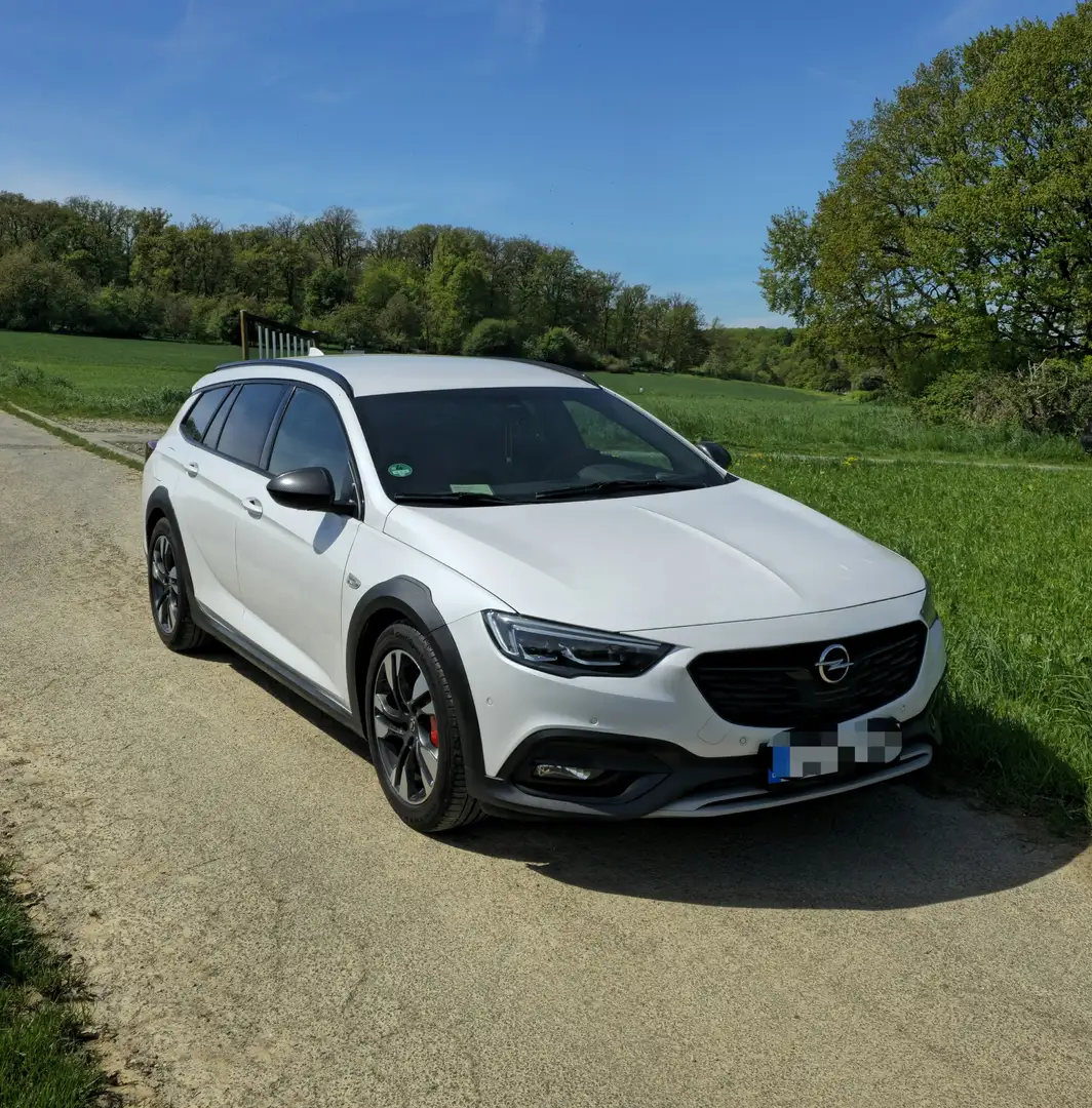 Opel Insignia Country Tourer 2.0 DI Turbo 4x4 Aut. - 1