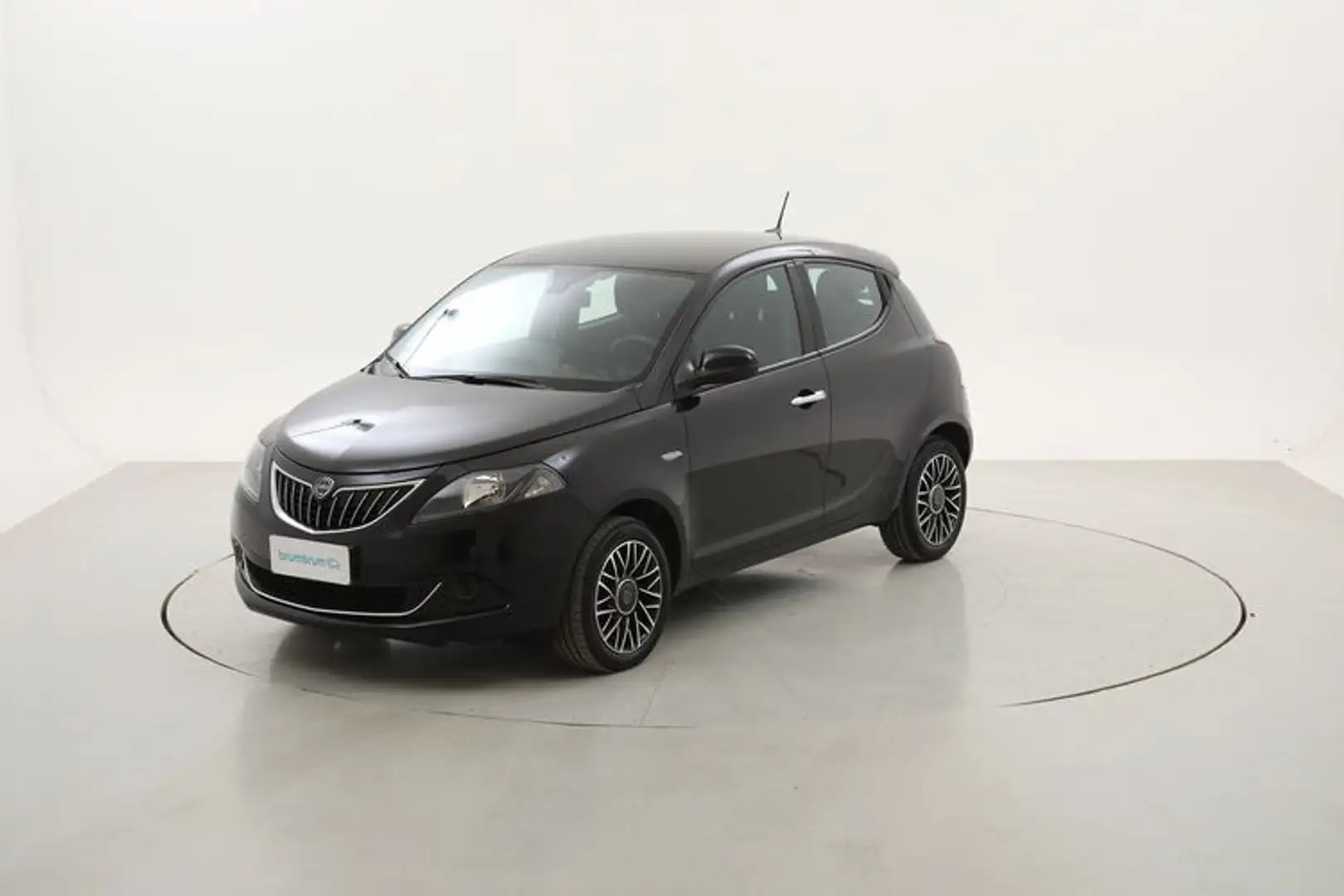 Lancia Ypsilon Hybrid Platino 1.0 Mild Hybrid 70CV Czarny - 1