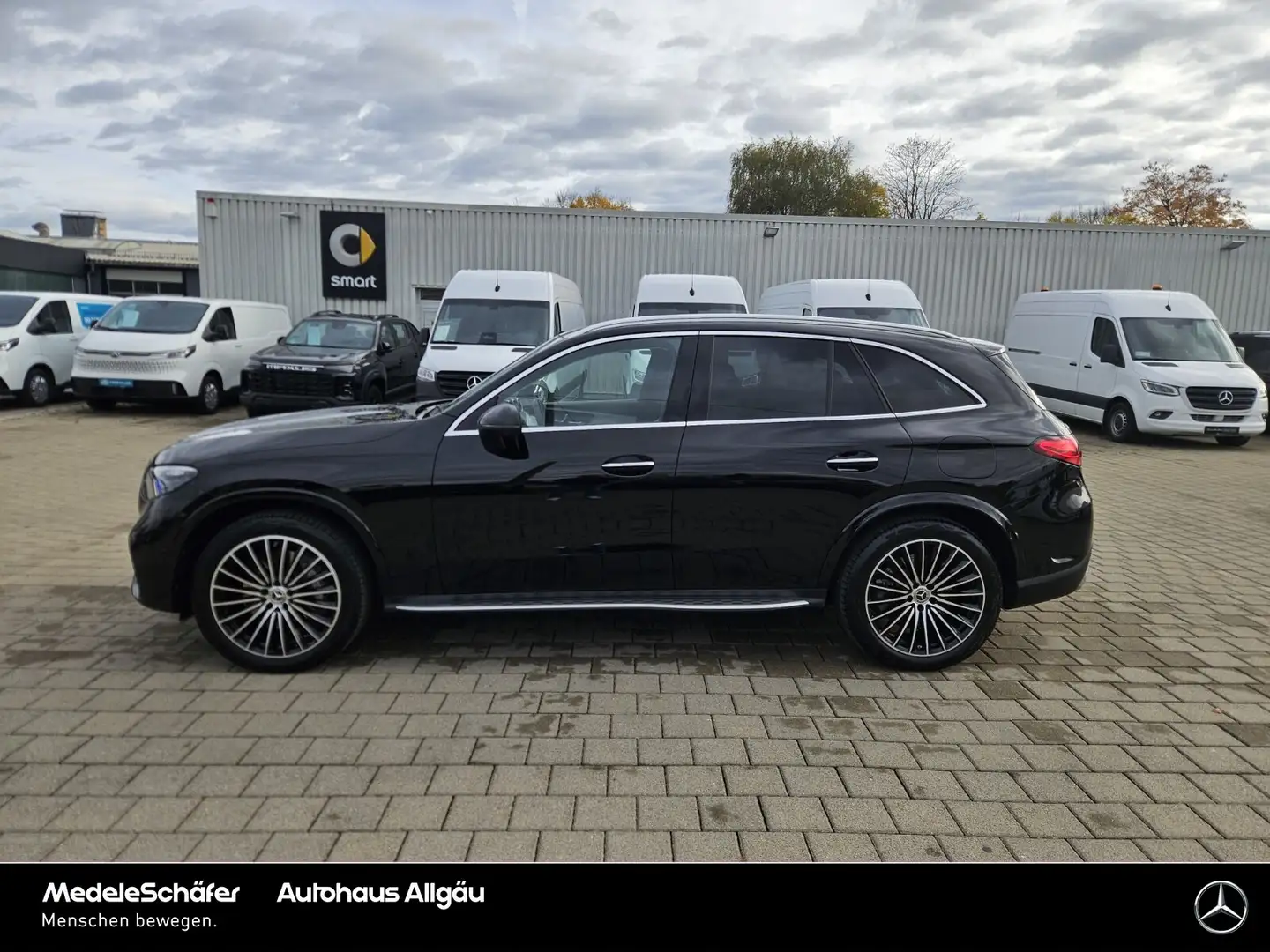 Mercedes-Benz GLC 300 GLC 300 de 4M AMG 20" AHK Airmatic HA-Lenk Pano Schwarz - 2