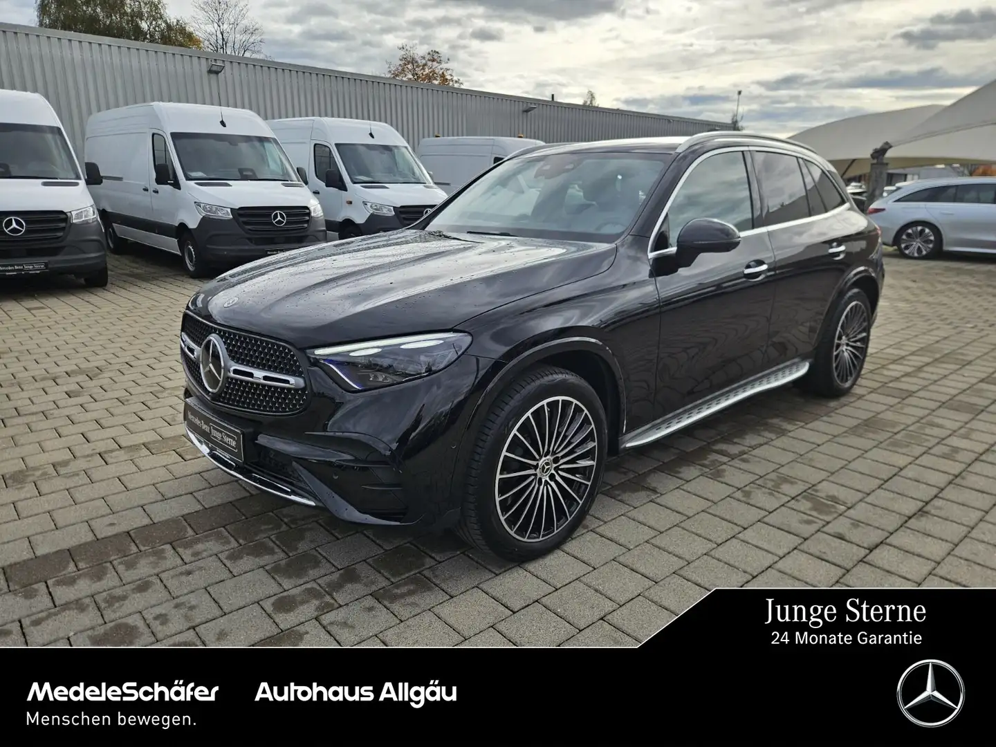 Mercedes-Benz GLC 300 GLC 300 de 4M AMG 20" AHK Airmatic HA-Lenk Pano Schwarz - 1
