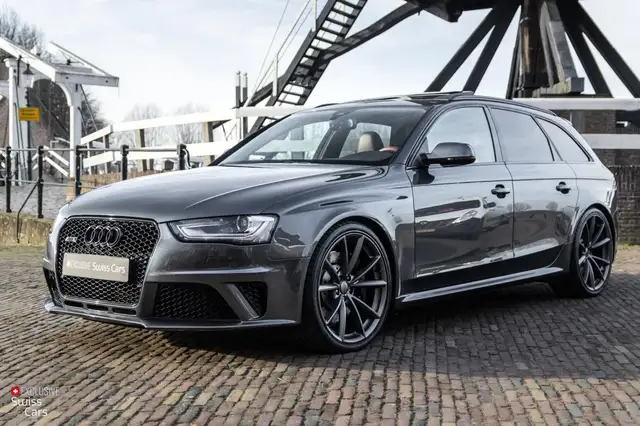 Audi RS4 Avant 4.2 FSI|Exclusive|Pano|