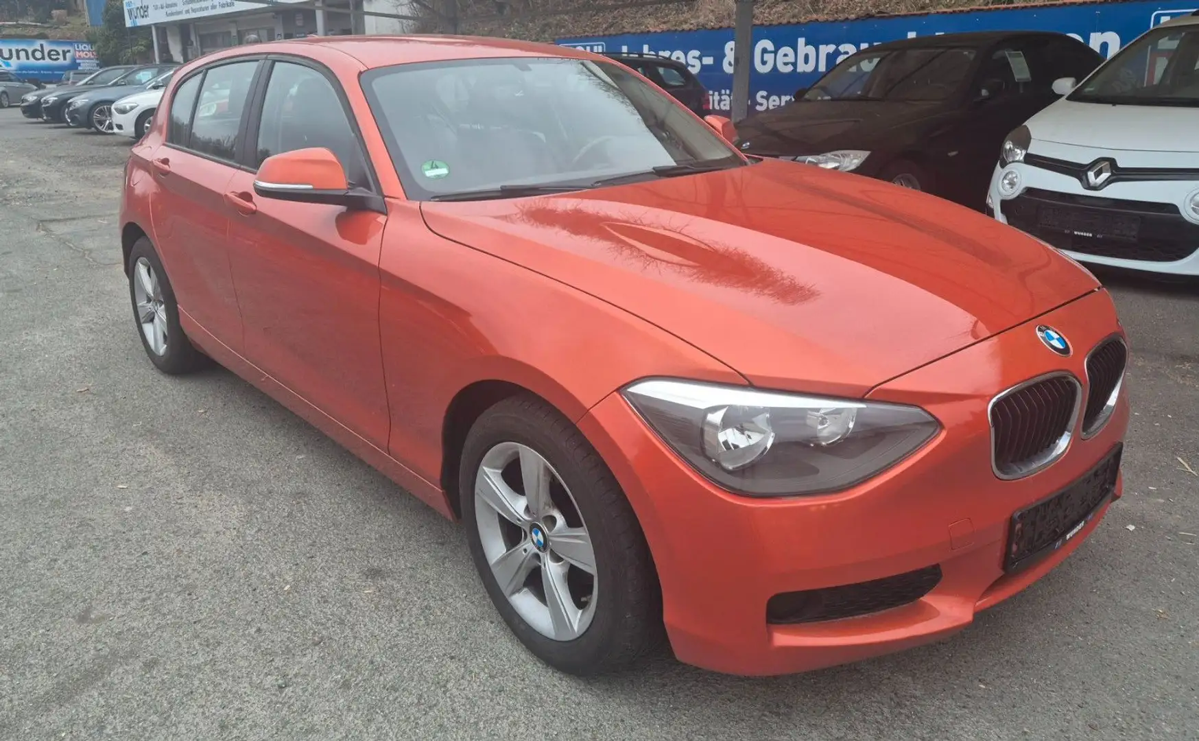 BMW 116 i TÜV NEU Klima Alu PDC Sitzhzg Orange - 2