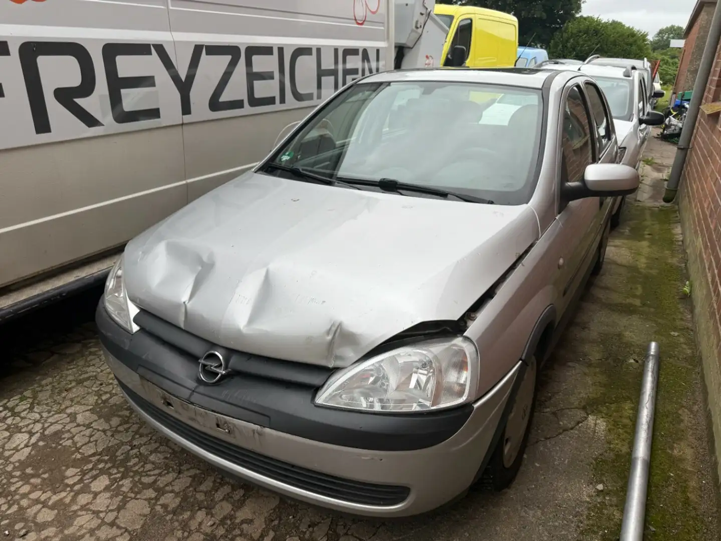 Opel Corsa Fresh 5 Türig Frontschaden TÜV 07/25 Silber - 2