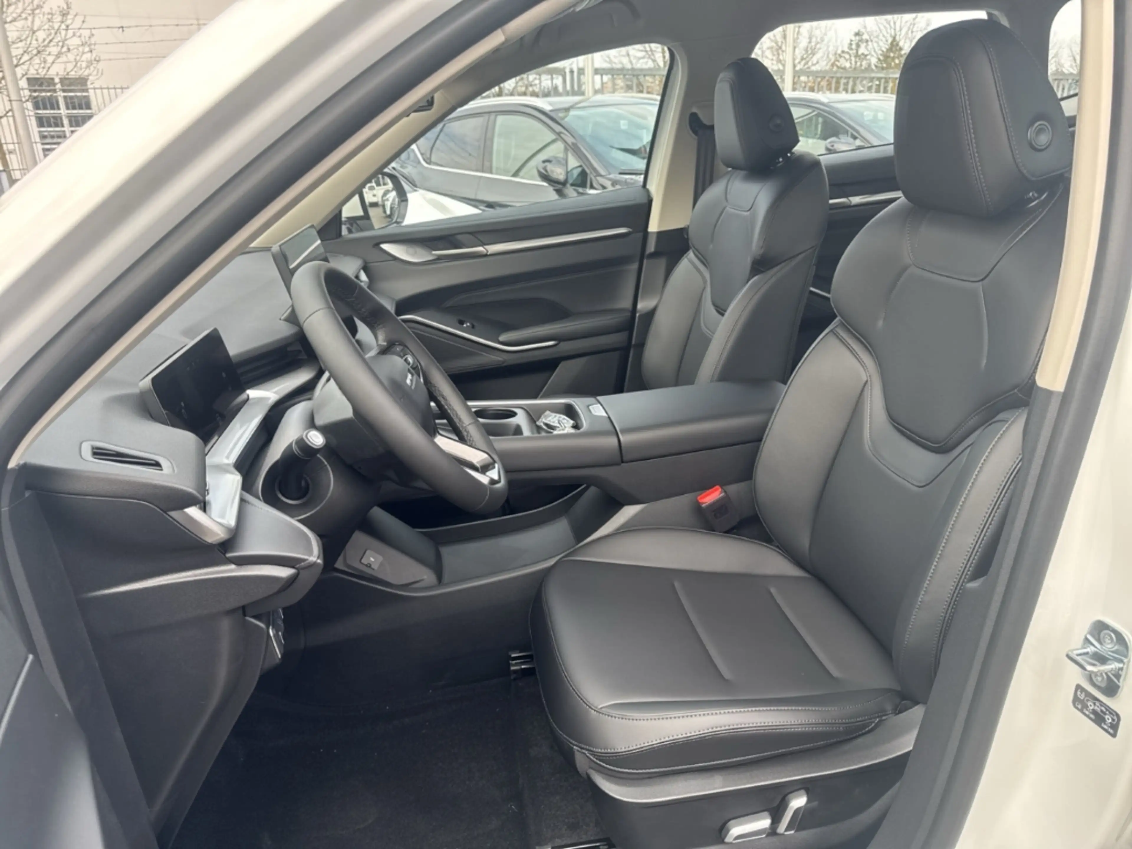 GWM HAVAL H6 1.5 HEV DHT Premium App-Navi Kamera LED — photo 7