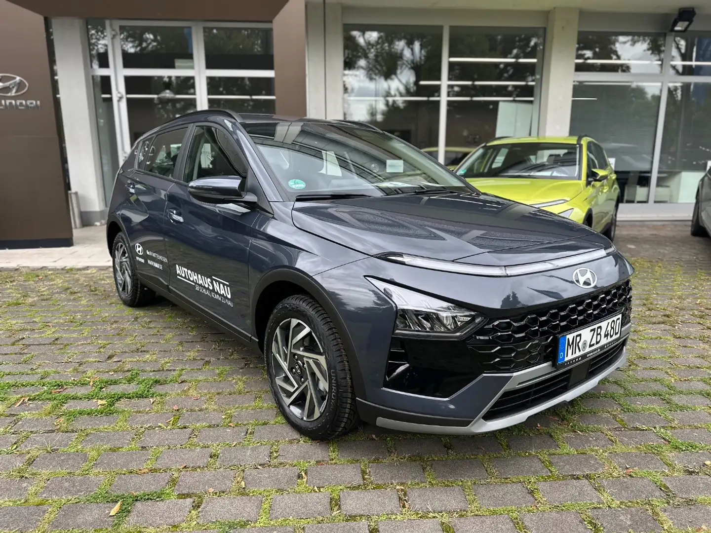 Hyundai BAYON 1.0 Trend, SHZ Inspektionspaket BigDeal Szürke - 2