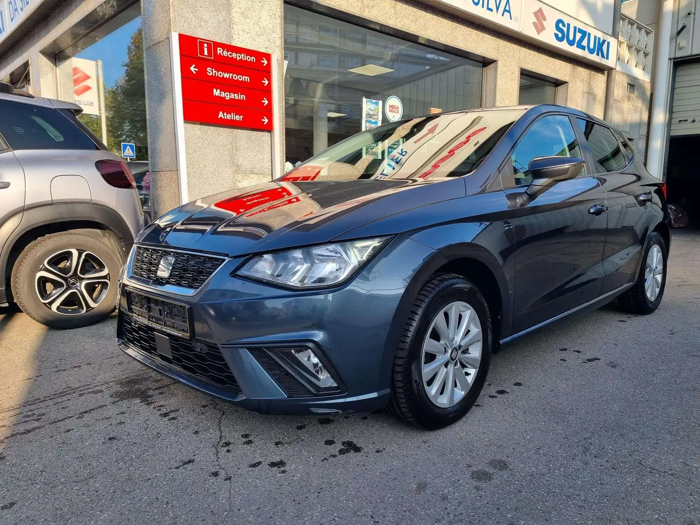 SEAT Ibiza Ibiza 1.6 CR TDI Style (EU6.2) Gris - 1
