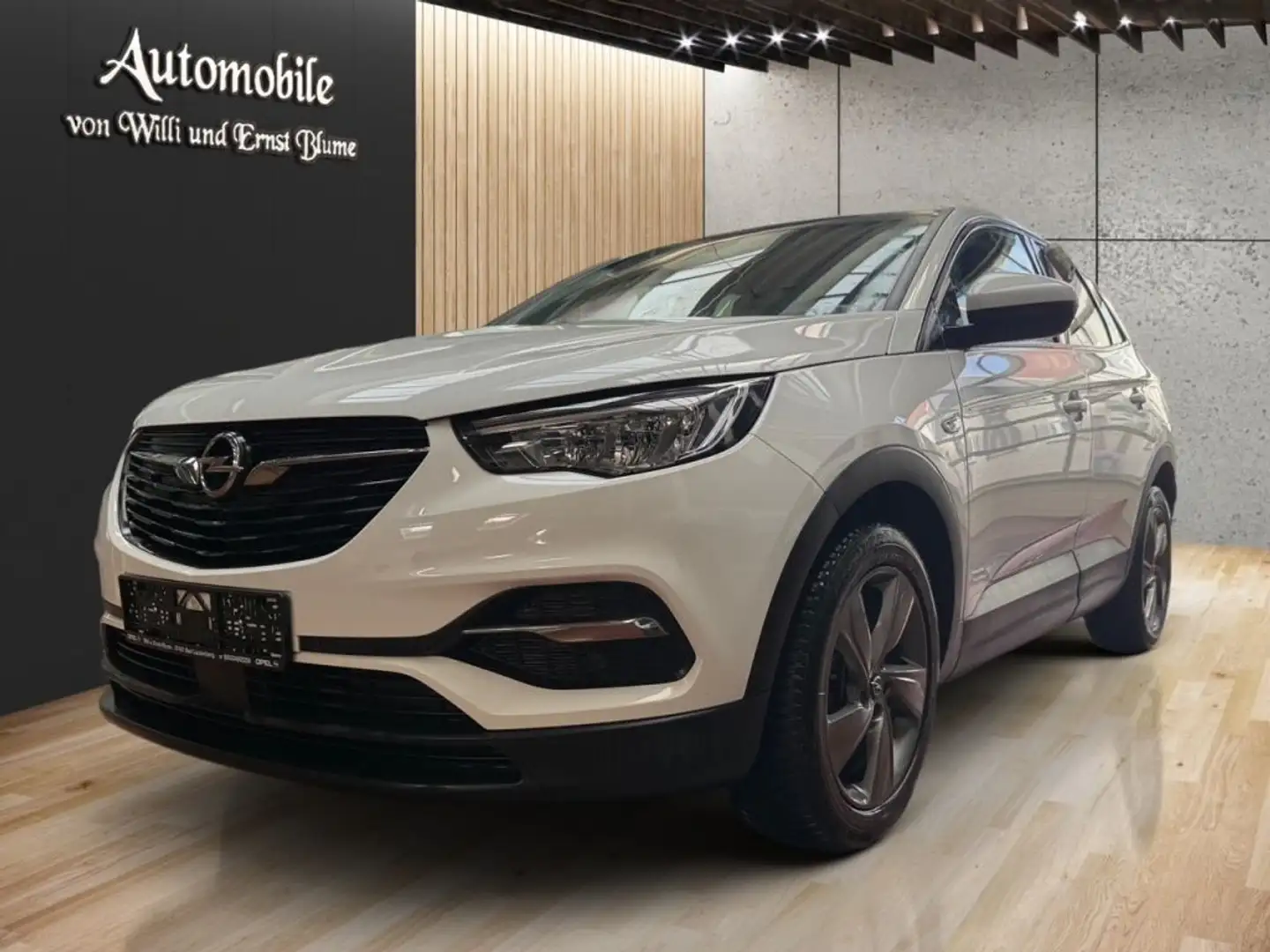 Opel Grandland Plug-in-Hybrid 1.6 DI Automatik - 1