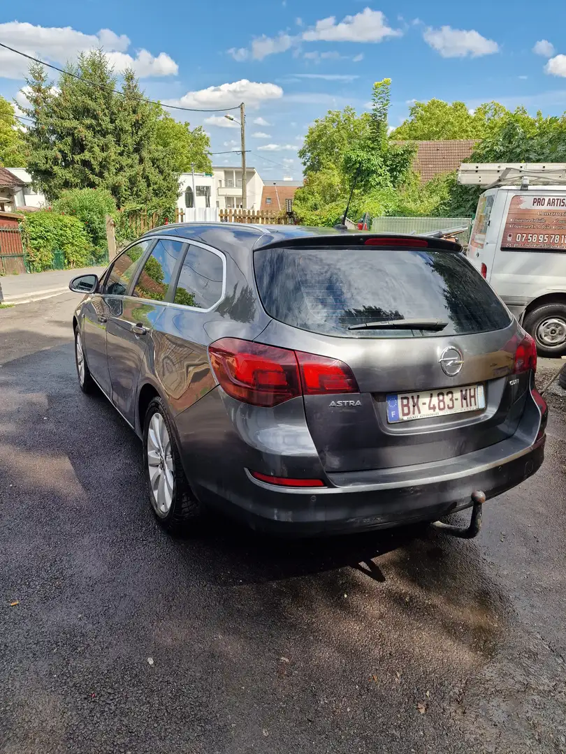 Opel Astra Astra Break 1.9 CDTI - 120 FAP Cosmo A Gris - 2