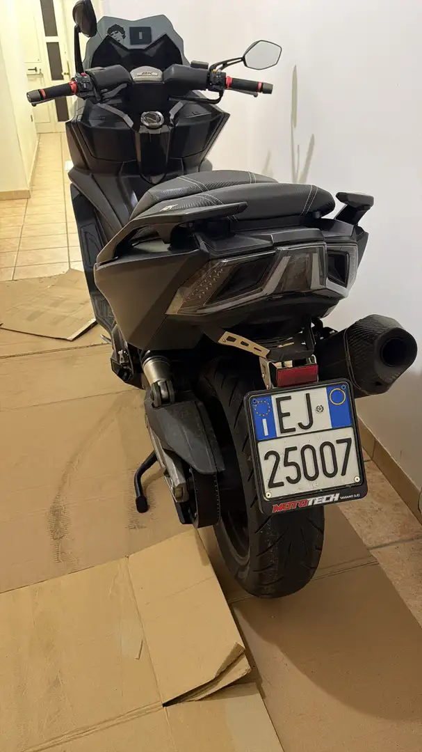 Kymco AK 550 Premium Negro - 2