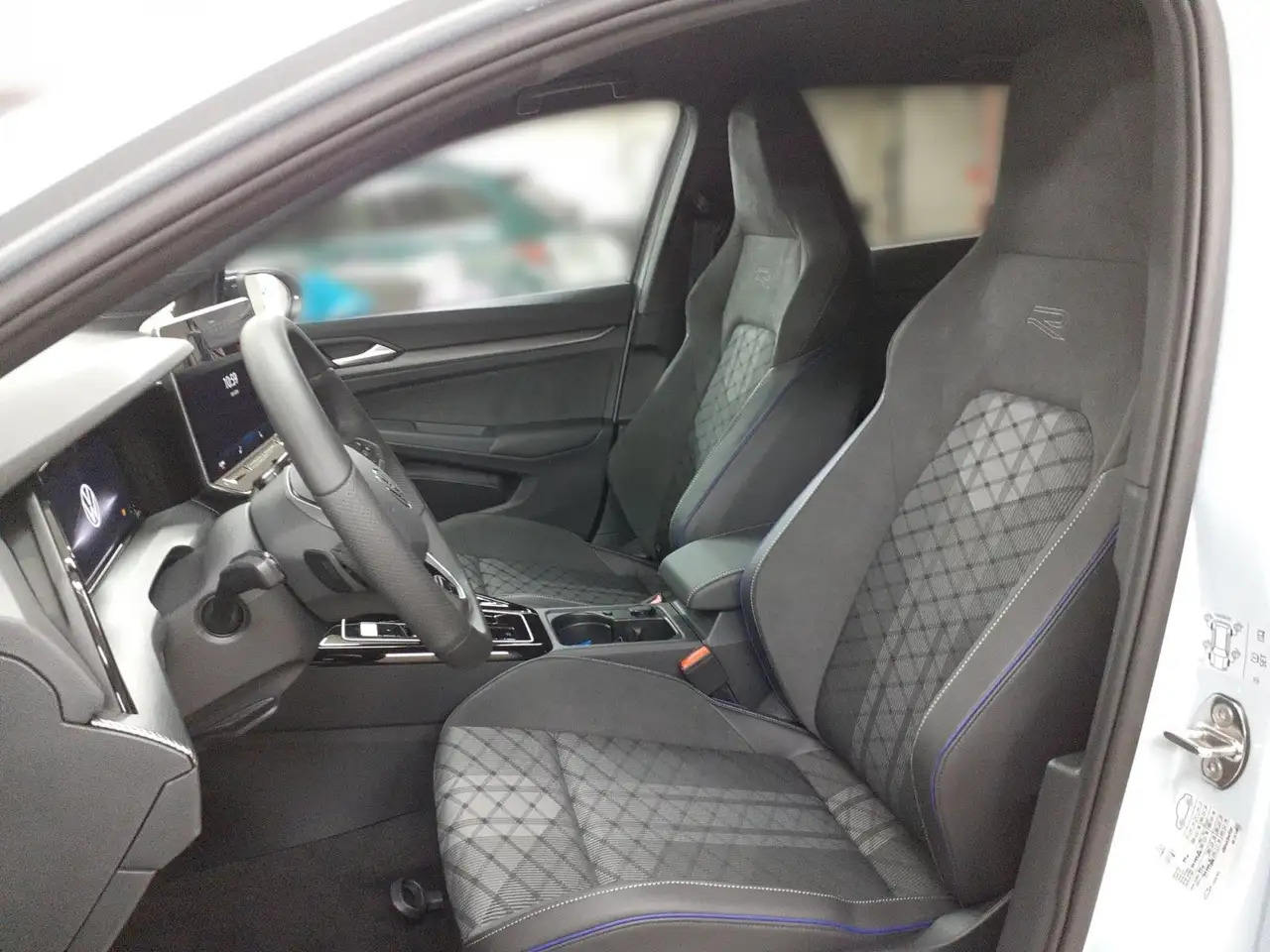 Volkswagen Golf Variant Golf VIII Variant 1.5eTSI R-Line *ACC*DSG*AHK 7