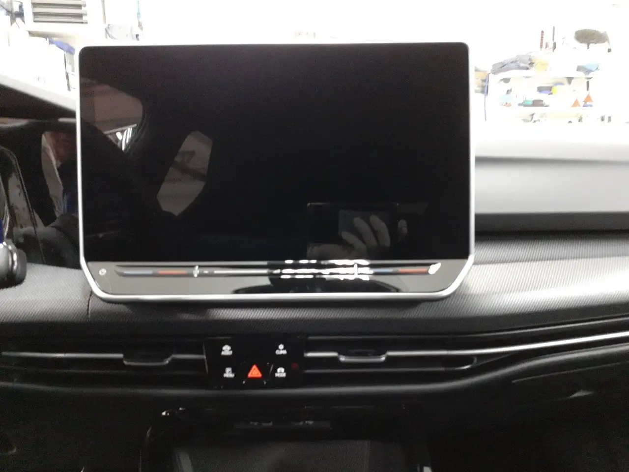 Volkswagen Golf Variant Golf VIII Variant 1.5eTSI R-Line *ACC*DSG*AHK 13