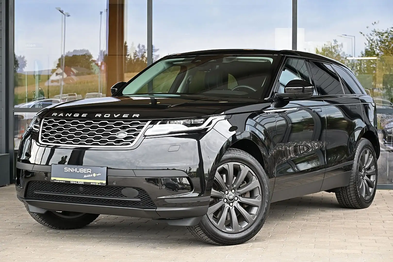 Land Rover Range Rover Velar P400e PHEV Allrad Aut. ACC, AHK, Luftfederung, ... Schwarz - 1