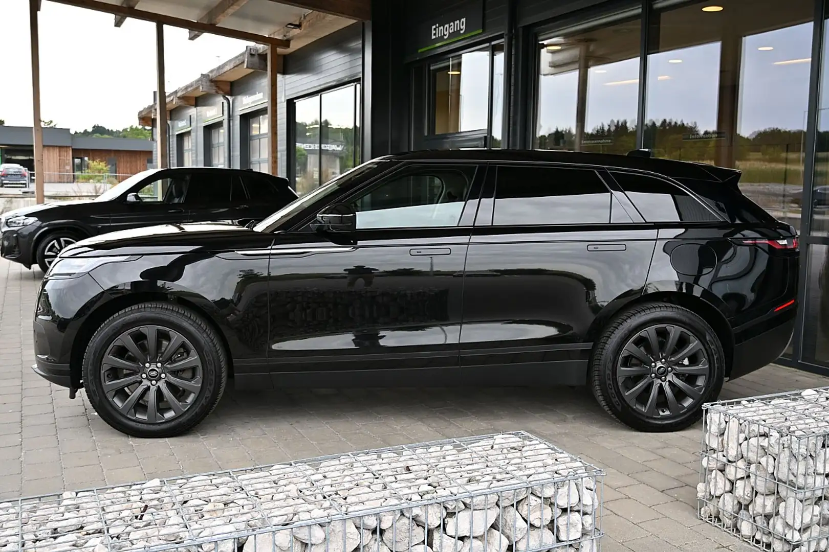 Land Rover Range Rover Velar P400e PHEV Allrad Aut. ACC, AHK, Luftfederung, ... Schwarz - 2