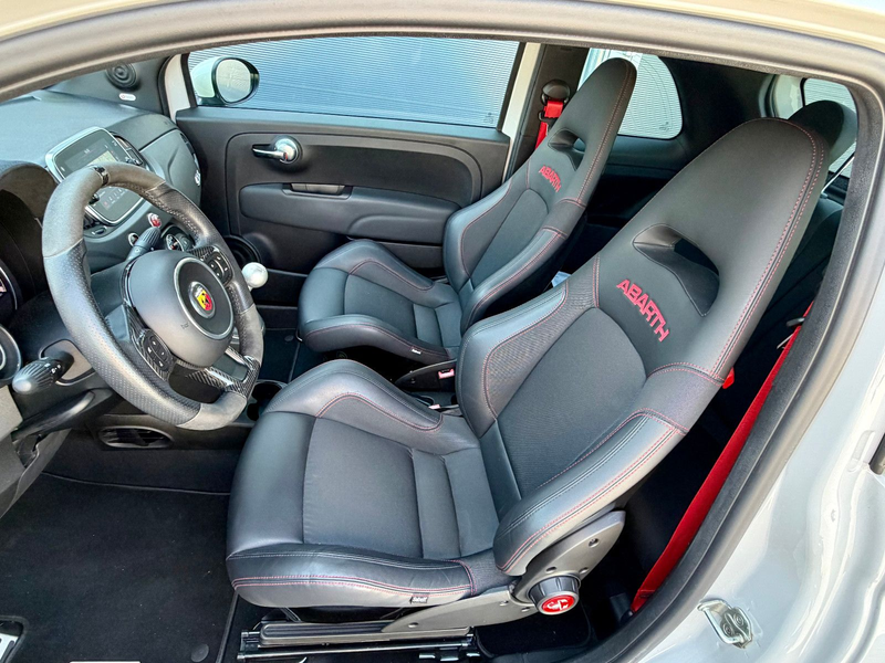Abarth 595 Essesse CARBON Akrapovic Beats 200PS — photo 14