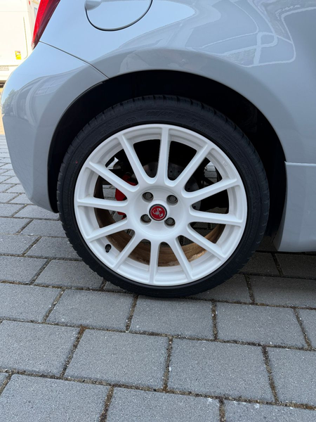 Abarth 595 Essesse CARBON Akrapovic Beats 200PS — photo 9