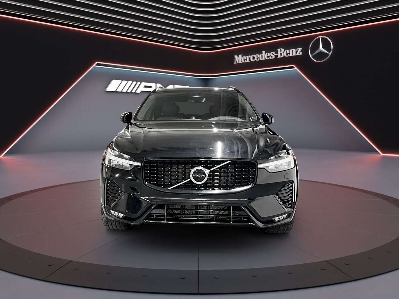 2022 Volvo XC60 B6 R-Design Climate & Advanced Package, Bowers & W — снимка 1