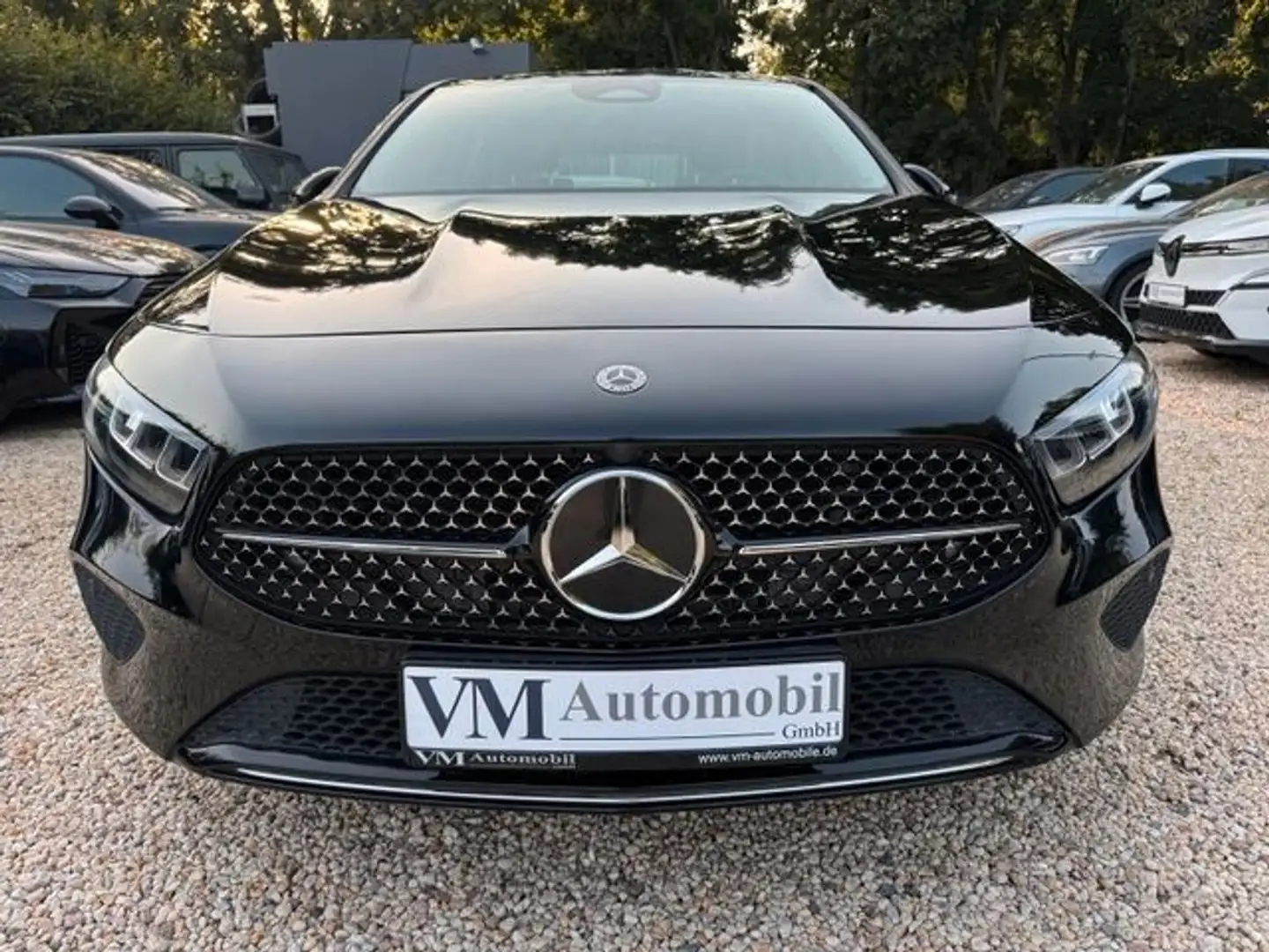 Mercedes-Benz A 180 d 8G-DCT Kamera*AHK*Navi*Tempomat - 2