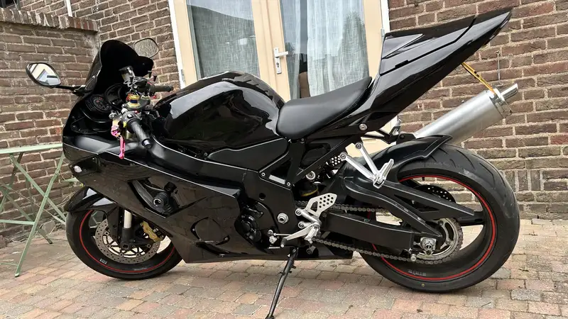Suzuki GSX-R 750