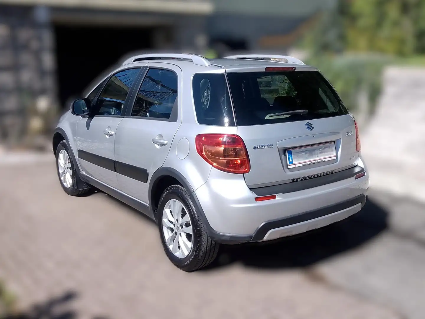 Suzuki SX4 SX4 1,6 GLX Traveller 4x4 Silber - 2