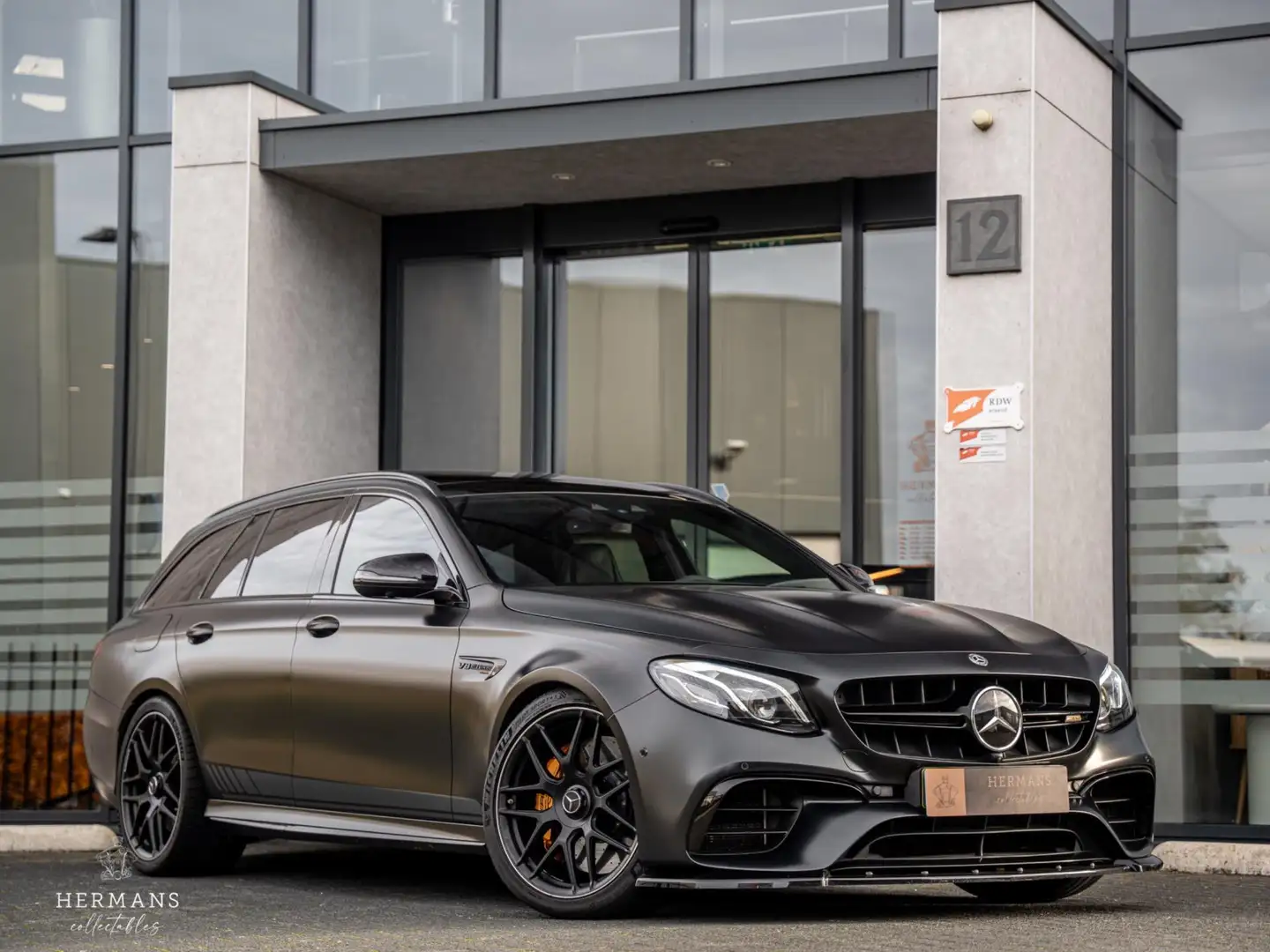 Mercedes-Benz E 63 AMG S Estate 4MATIC Edition 1 / Burmester / Magno / HU Noir - 1