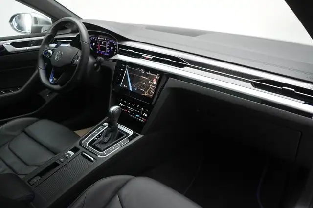 Volkswagen Arteon view 8