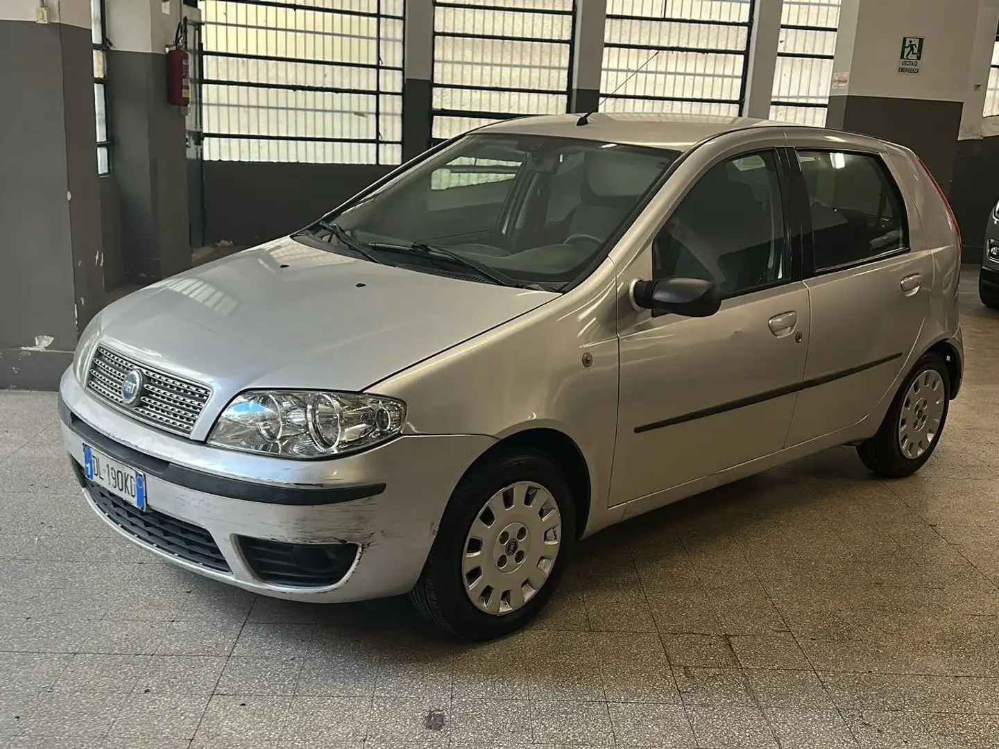 Fiat Punto Punto II 2003 5p 1.3 mjt 16v Classic Dynamic Silber - 2