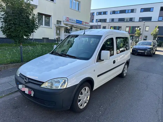 Opel Combo Basis Combi 5-SITZER Tüv Neu Top