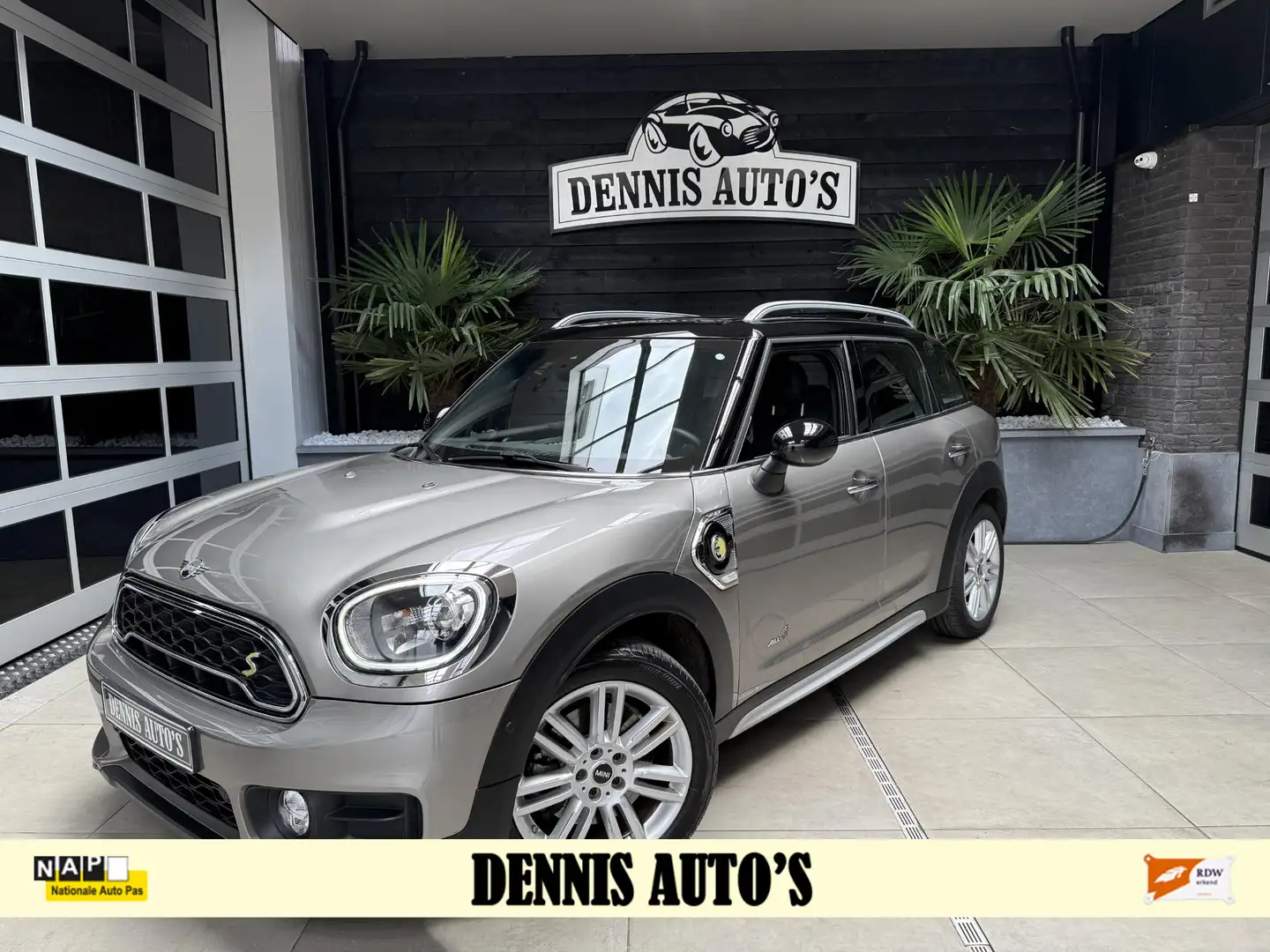 MINI Cooper SE Countryman Mini 2.0 ALL4 Chili hybride Panoramadak! Gris - 1