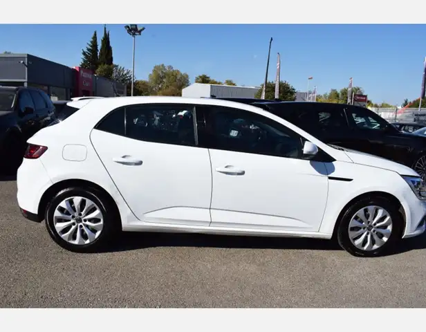 Renault Megane view 10
