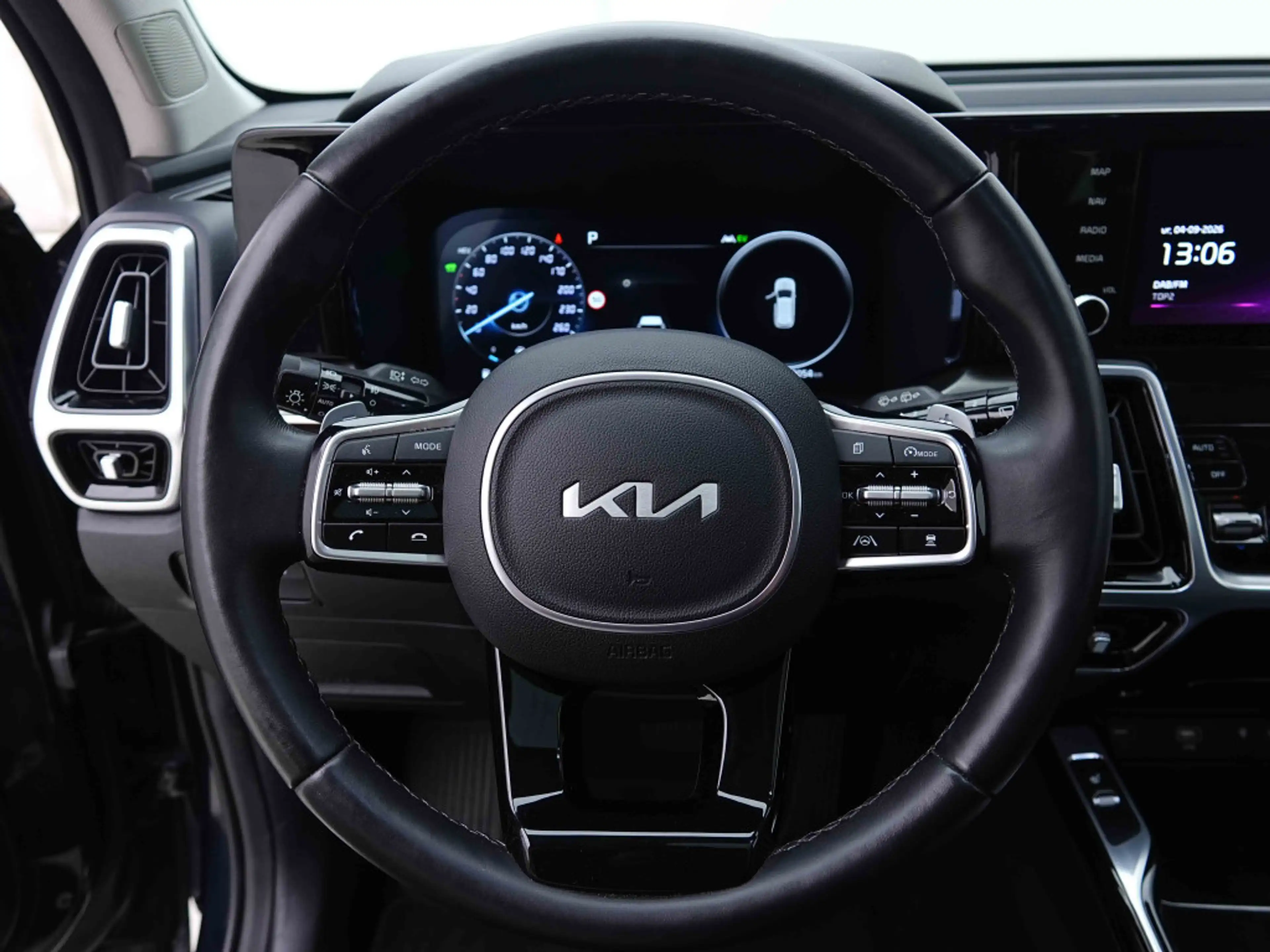 Kia Sorento 1.6 T-GDi 265 PHEV AWD Pace | Pano | Leather | GPS — photo 11