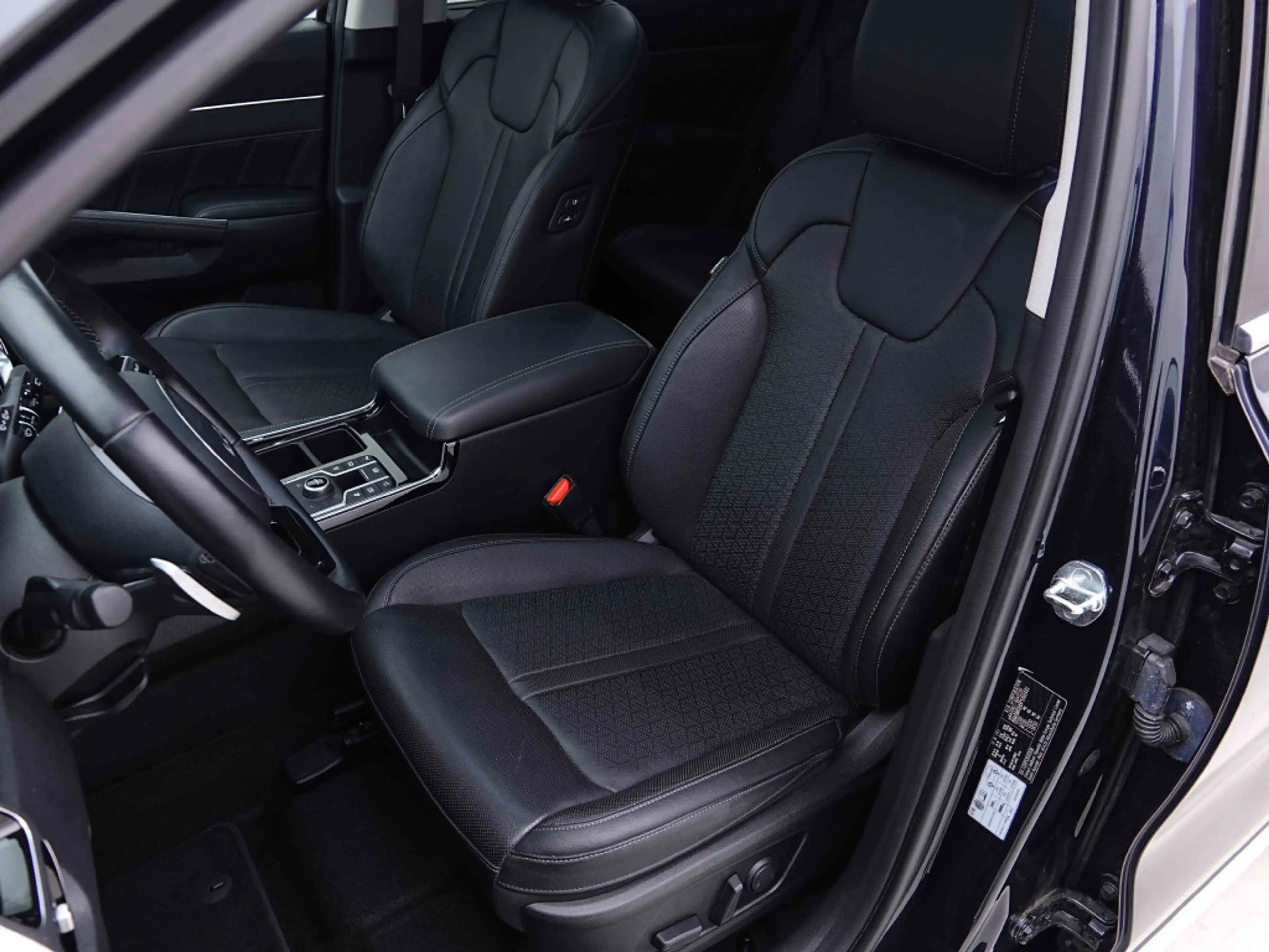 Kia Sorento 1.6 T-GDi 265 PHEV AWD Pace | Pano | Leather | GPS — photo 8